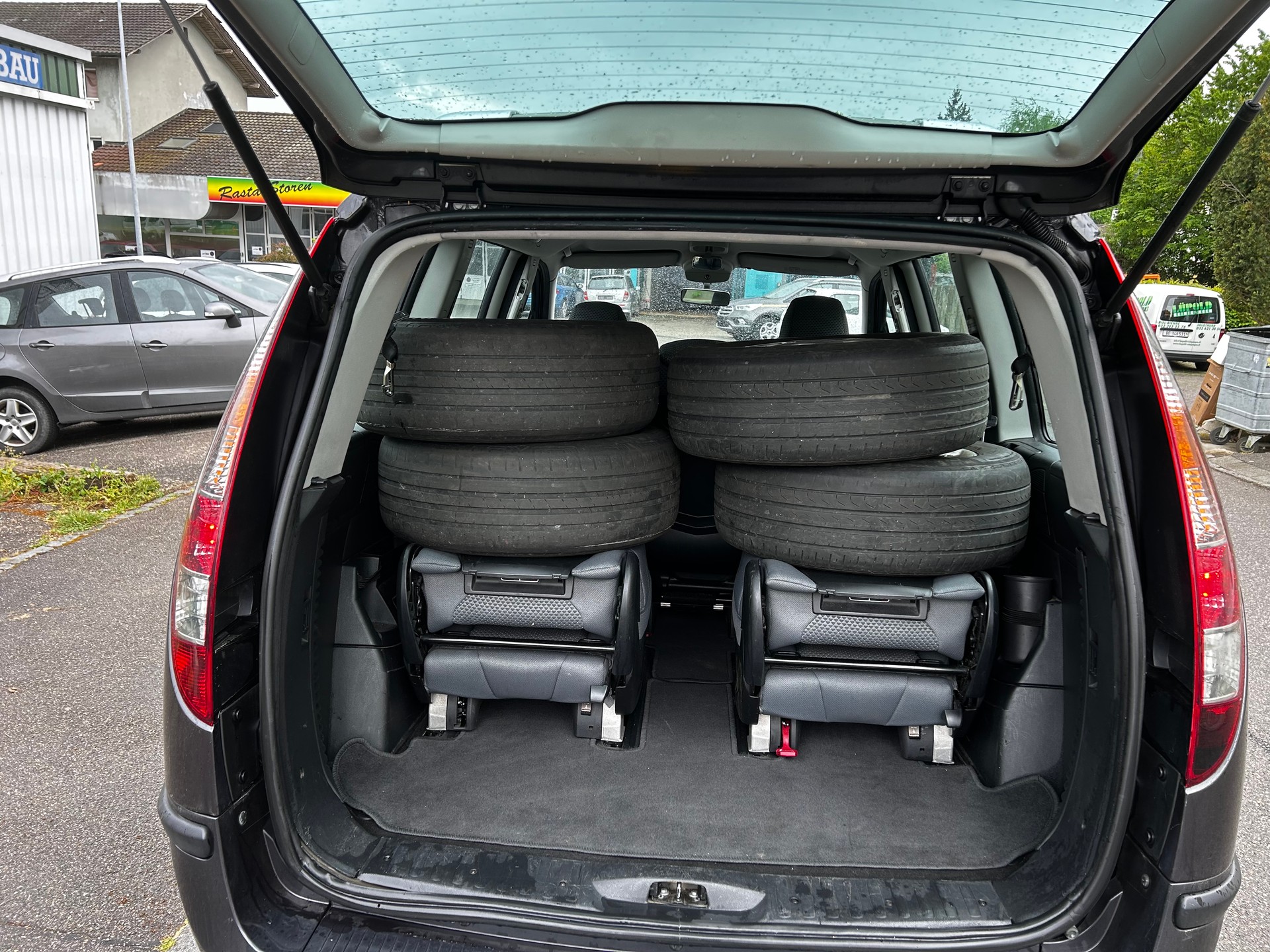 FIAT Ulysse 2.2 16V JTD Swiss Edition-image-9