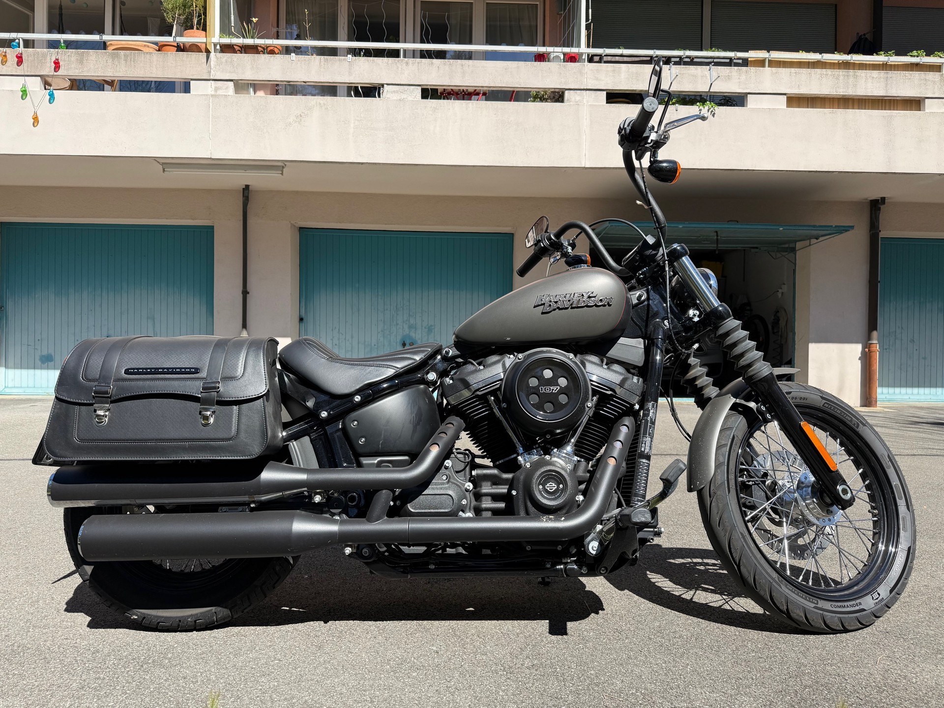 HARLEY-DAVIDSON Street bob 107-image-0