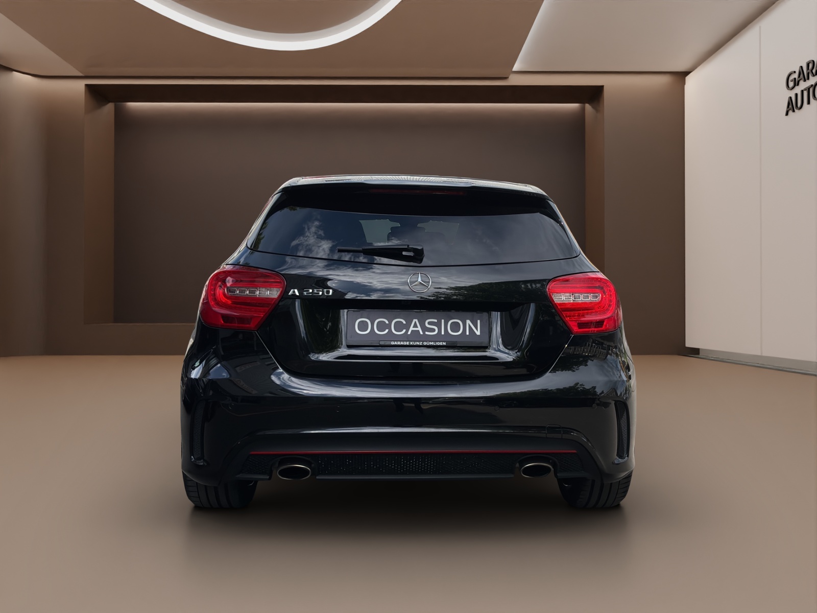 MERCEDES-BENZ A 250 Sport 7G-DCT-showroom-element-2
