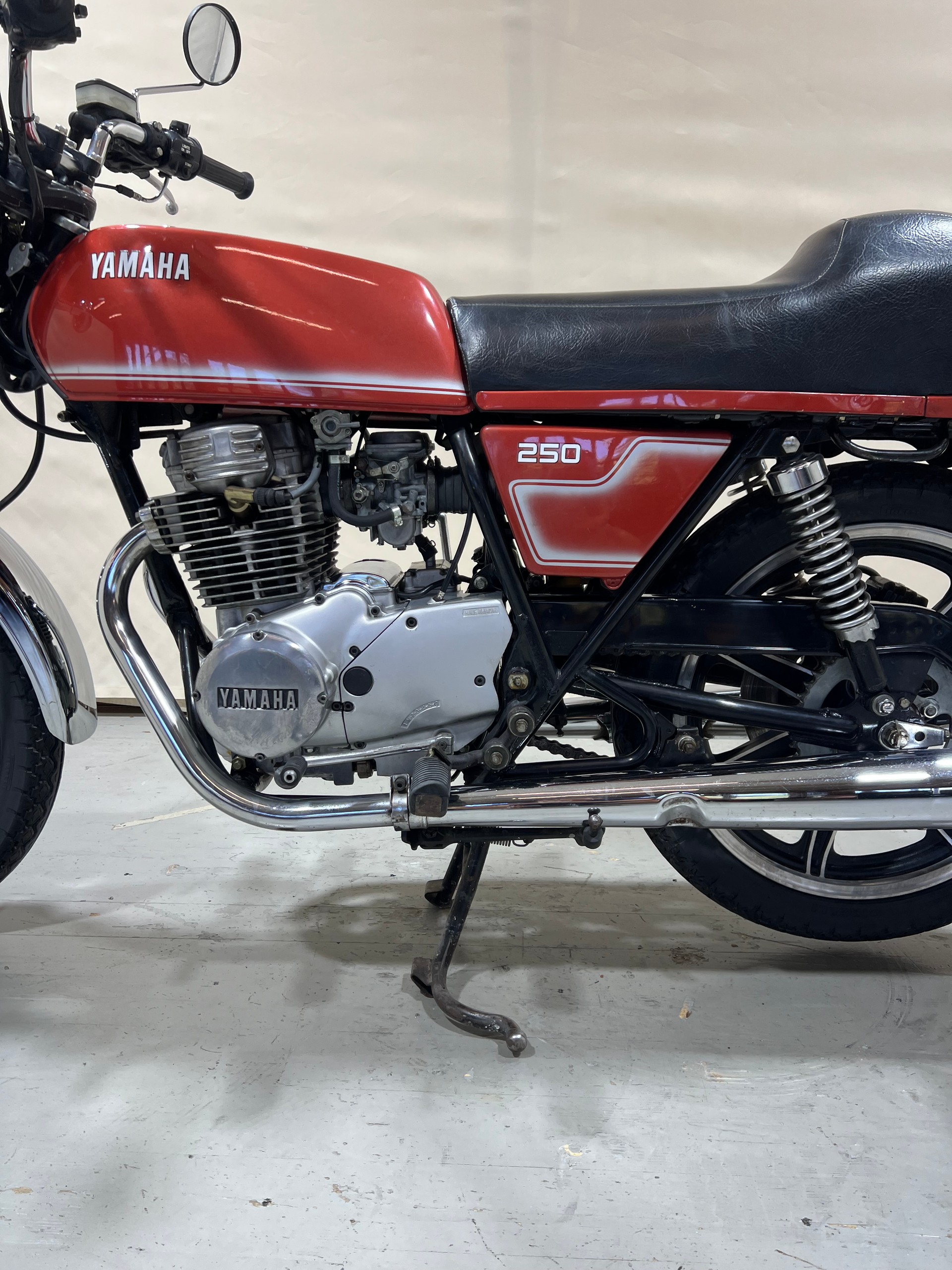 YAMAHA 1 U 5-image-6