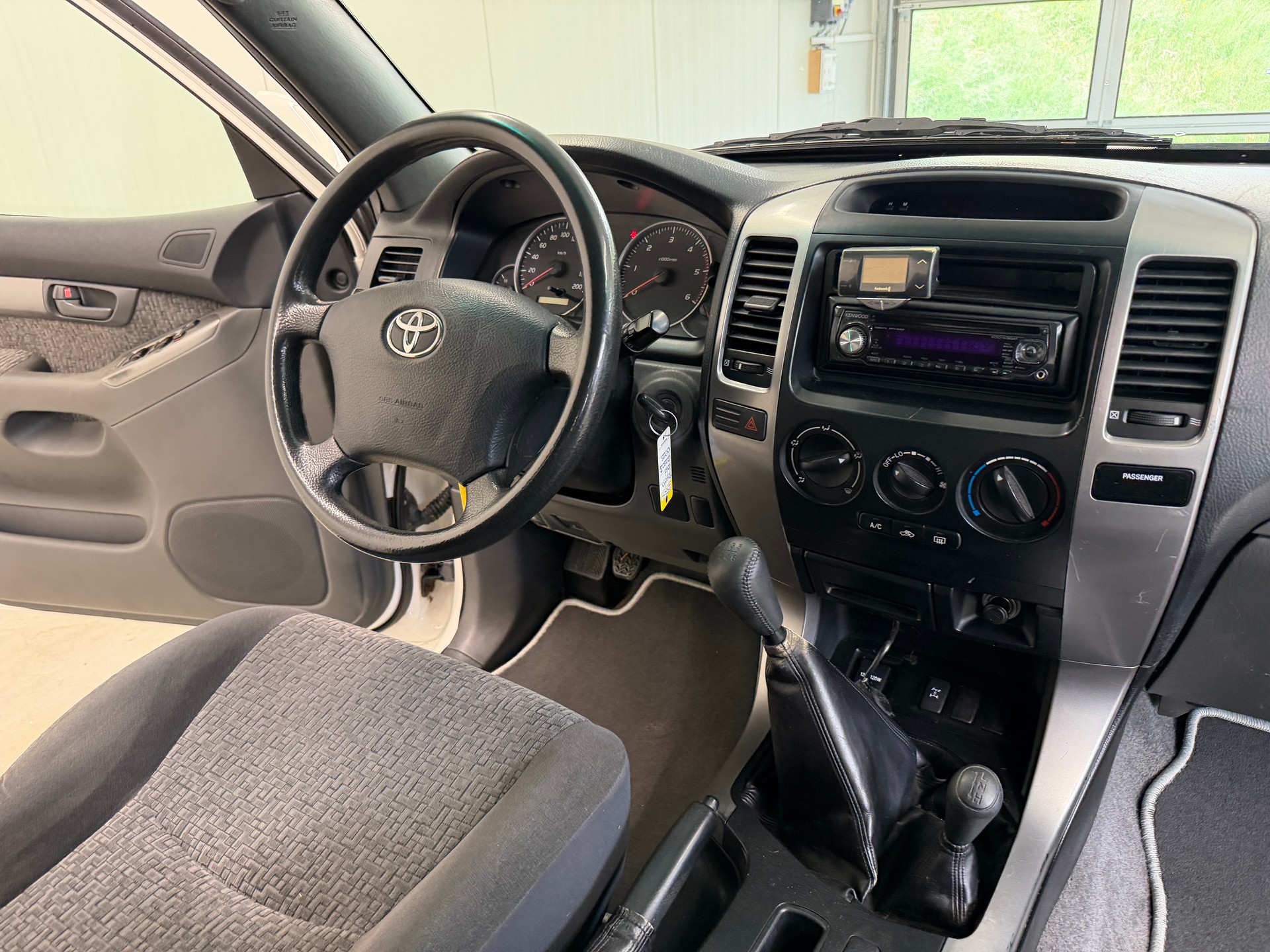 TOYOTA Land Cruiser 3.0 TD Linea Terra-image-18