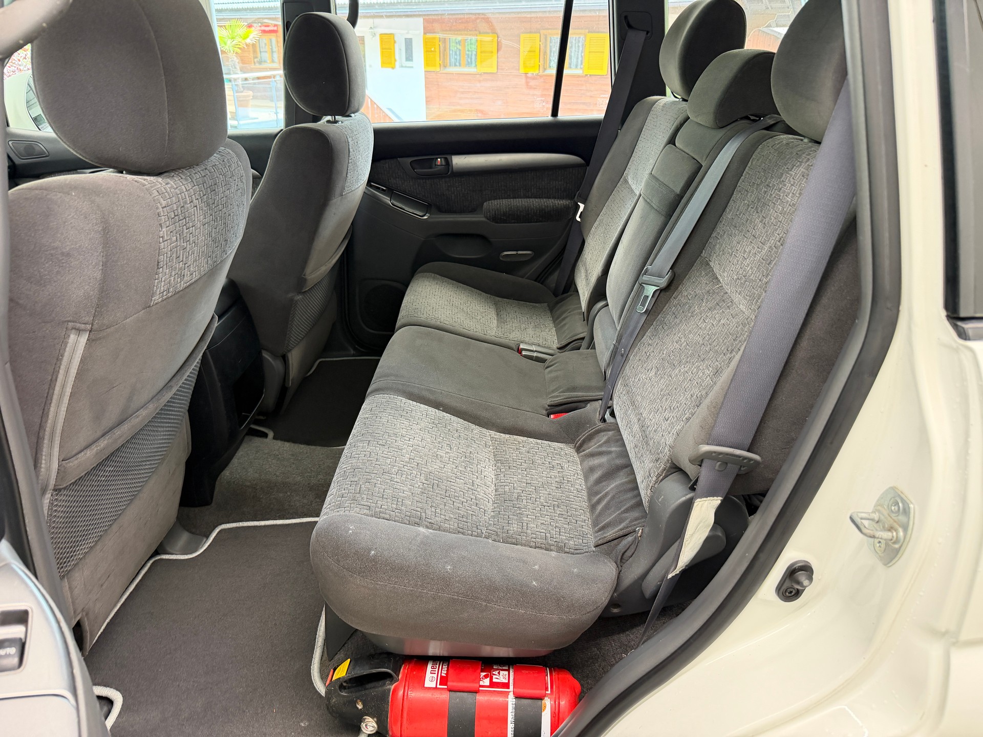 TOYOTA Land Cruiser 3.0 TD Linea Terra-image-13
