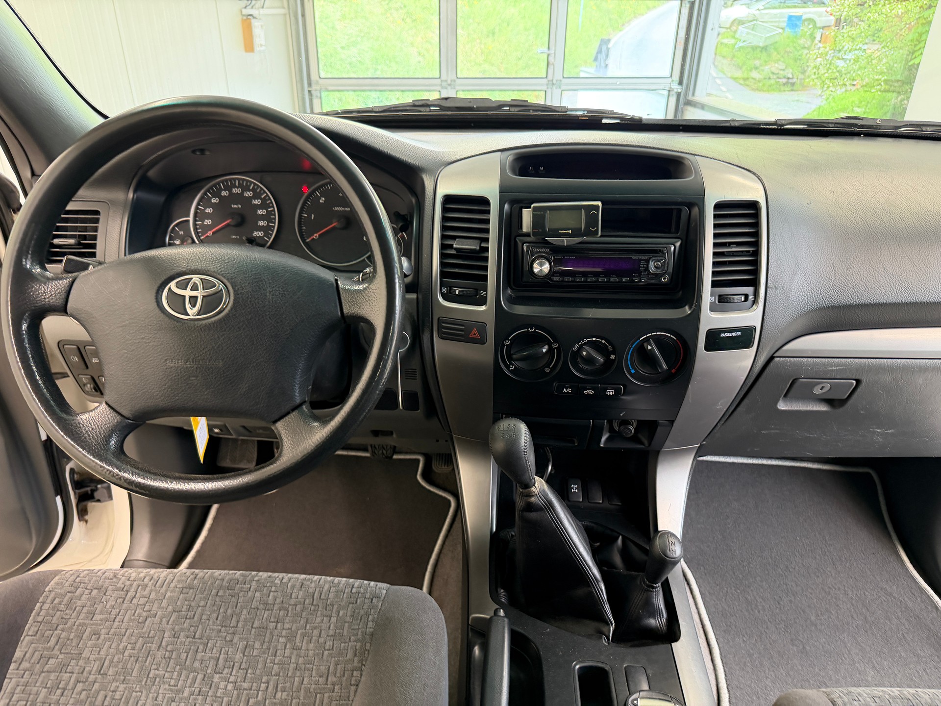 TOYOTA Land Cruiser 3.0 TD Linea Terra-image-19