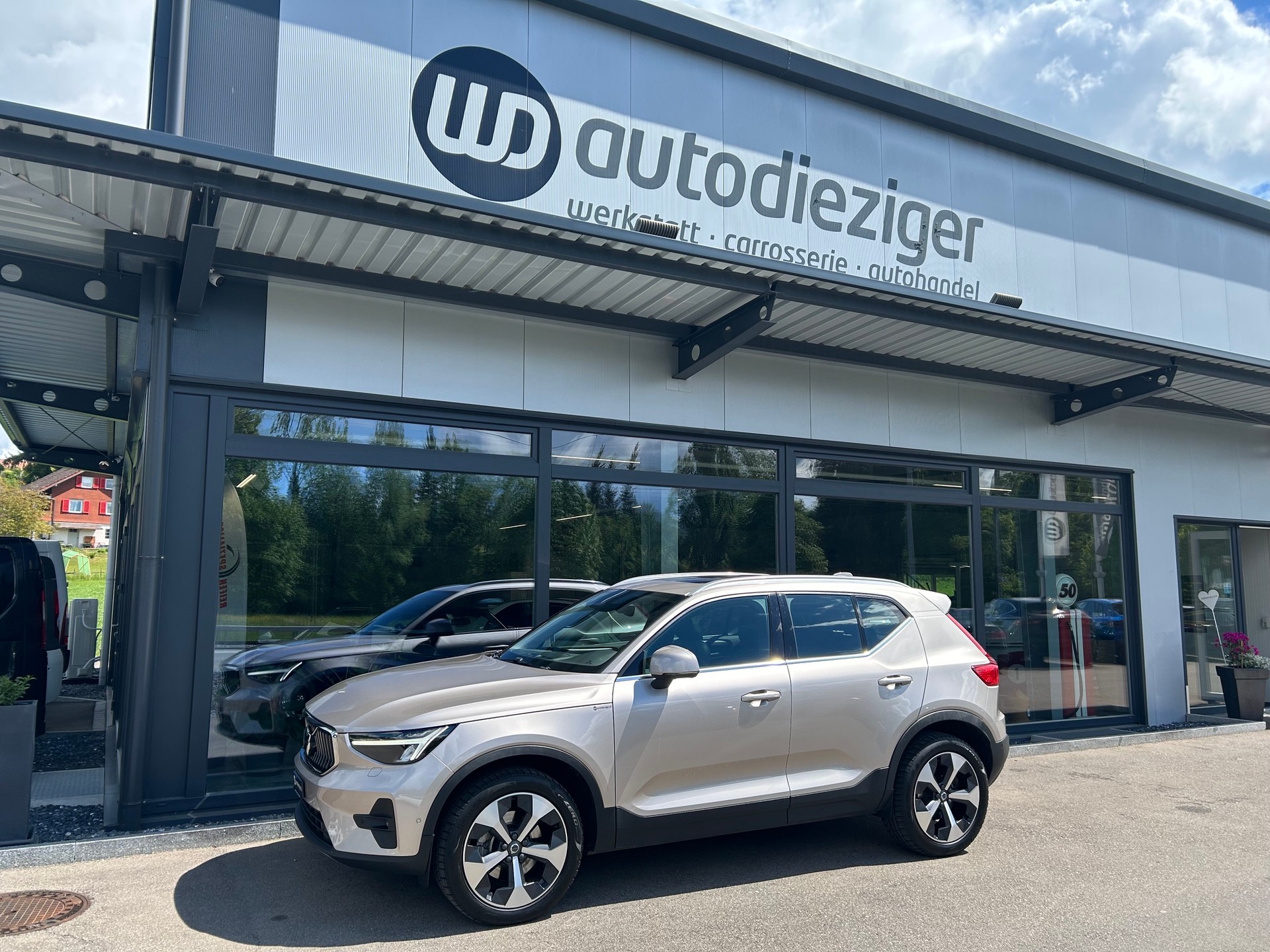 VOLVO XC40 B5 Benzin Mild Hybrid AWD Ultimate Bright Geartronic