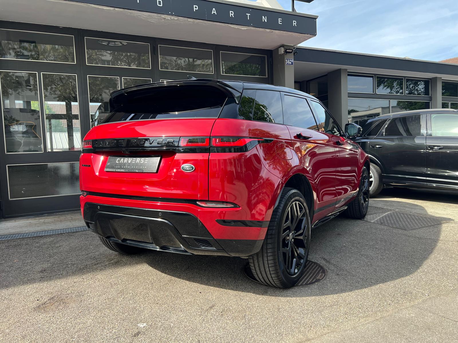 LAND ROVER Range Rover Evoque 2.0 T R-Dynamic S-showroom-element-3