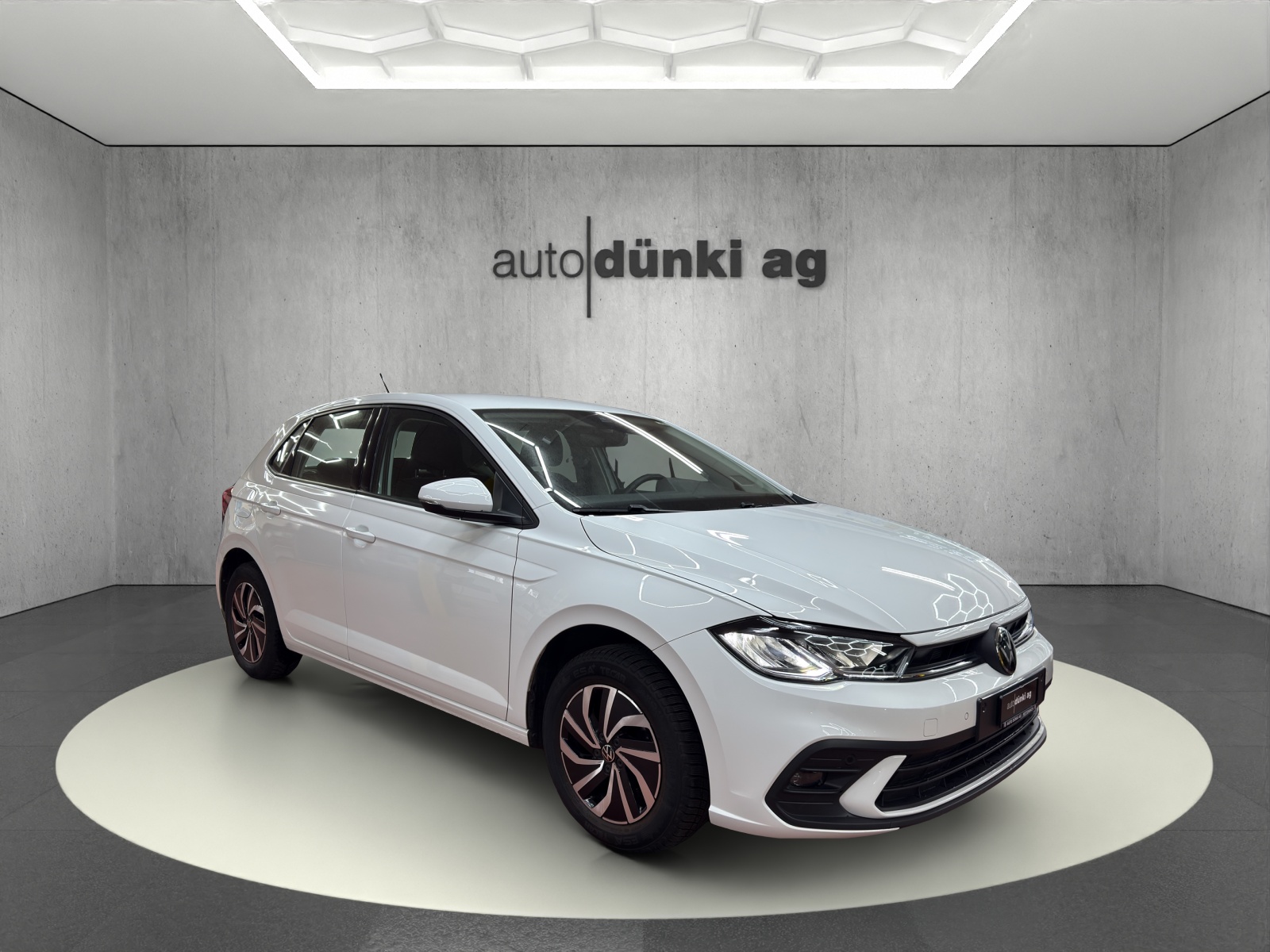 VW Polo 1.0 TSI Life DSG-image-5