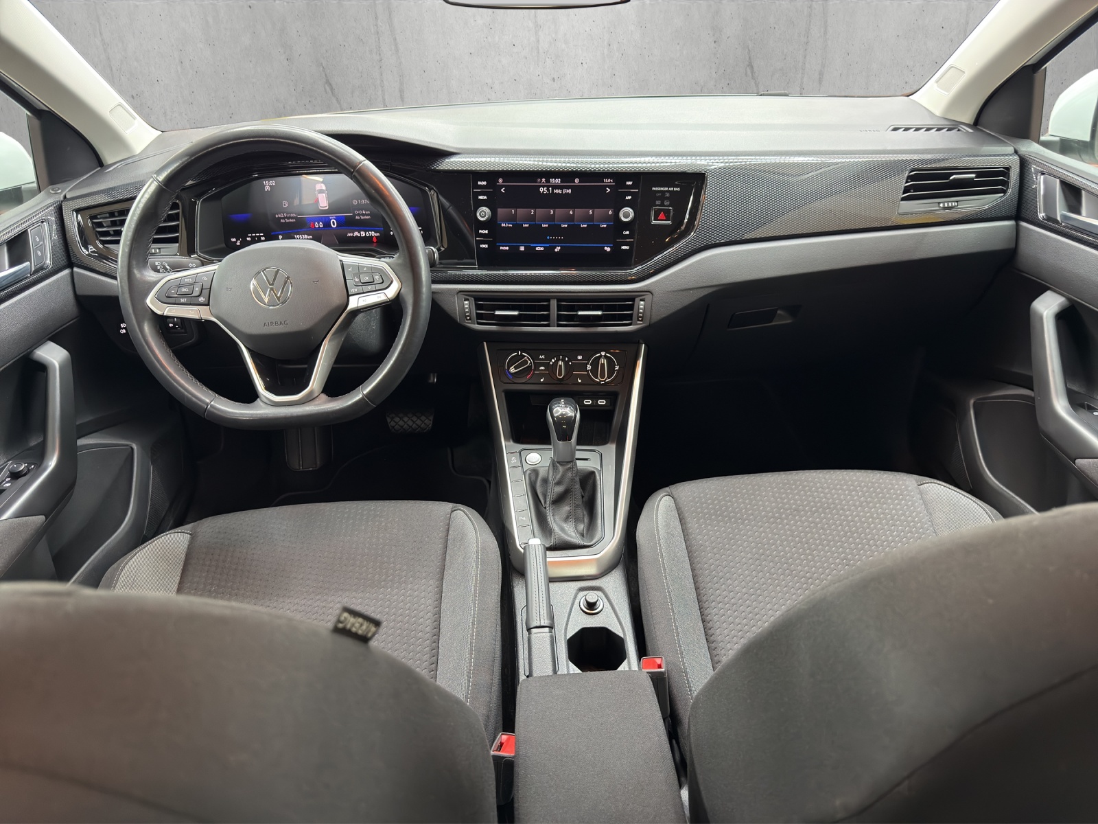 VW Polo 1.0 TSI Life DSG-image-8