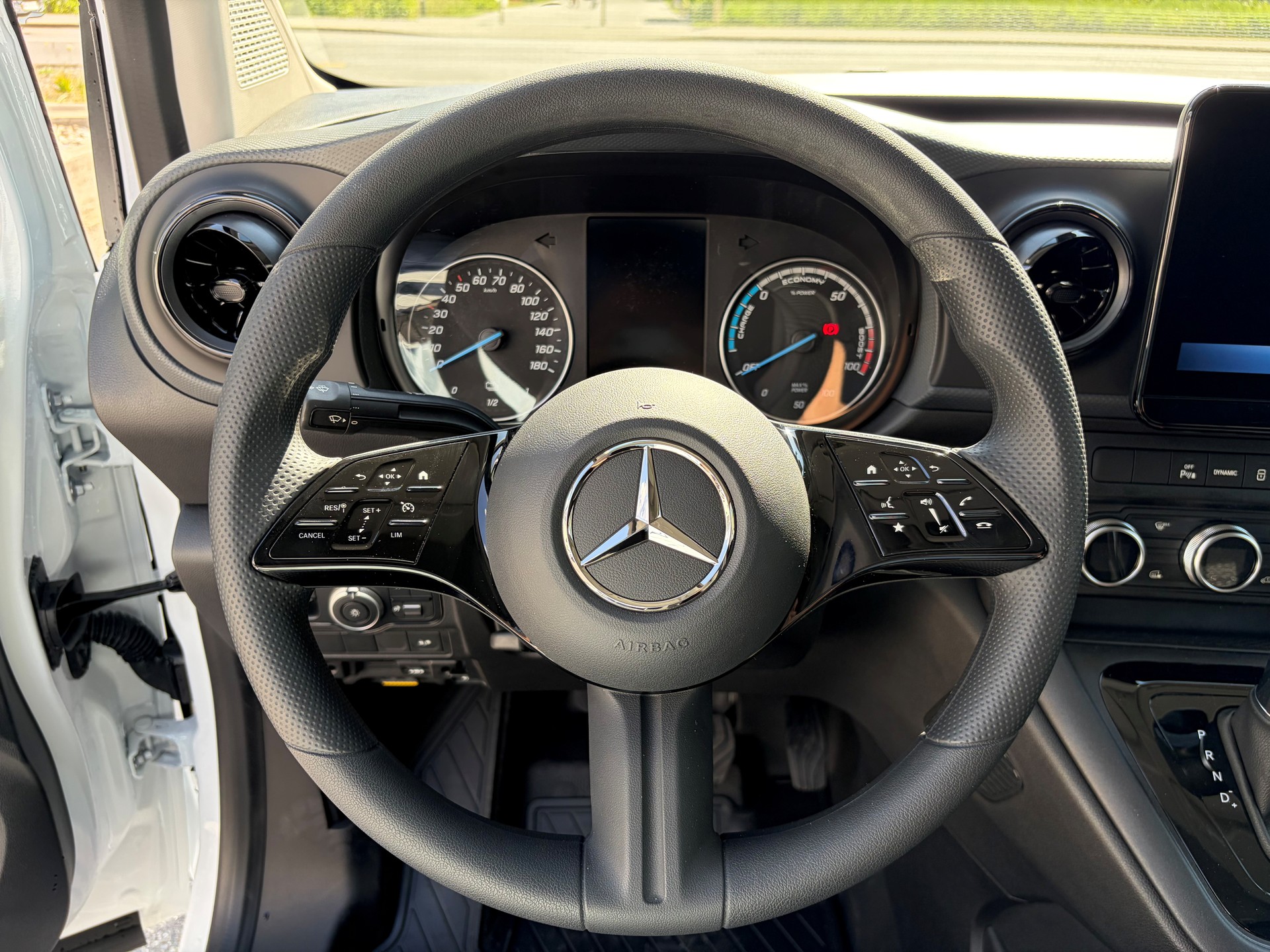 MERCEDES-BENZ eCitan Standard L WORKER-image-12