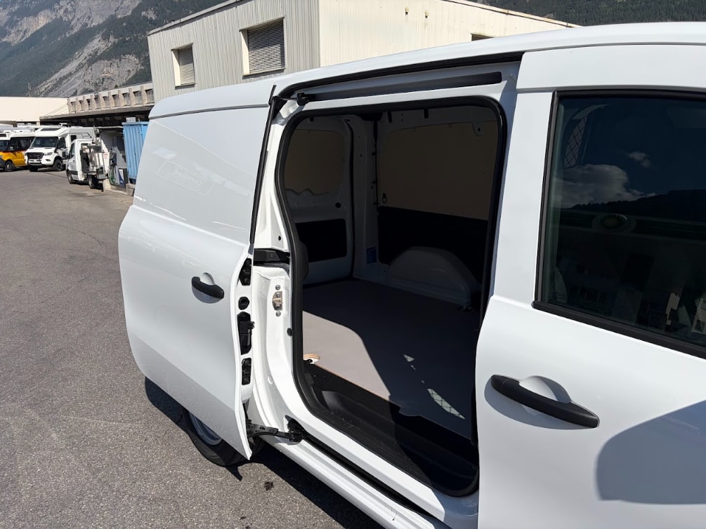MERCEDES-BENZ eCitan Standard L WORKER-image-4