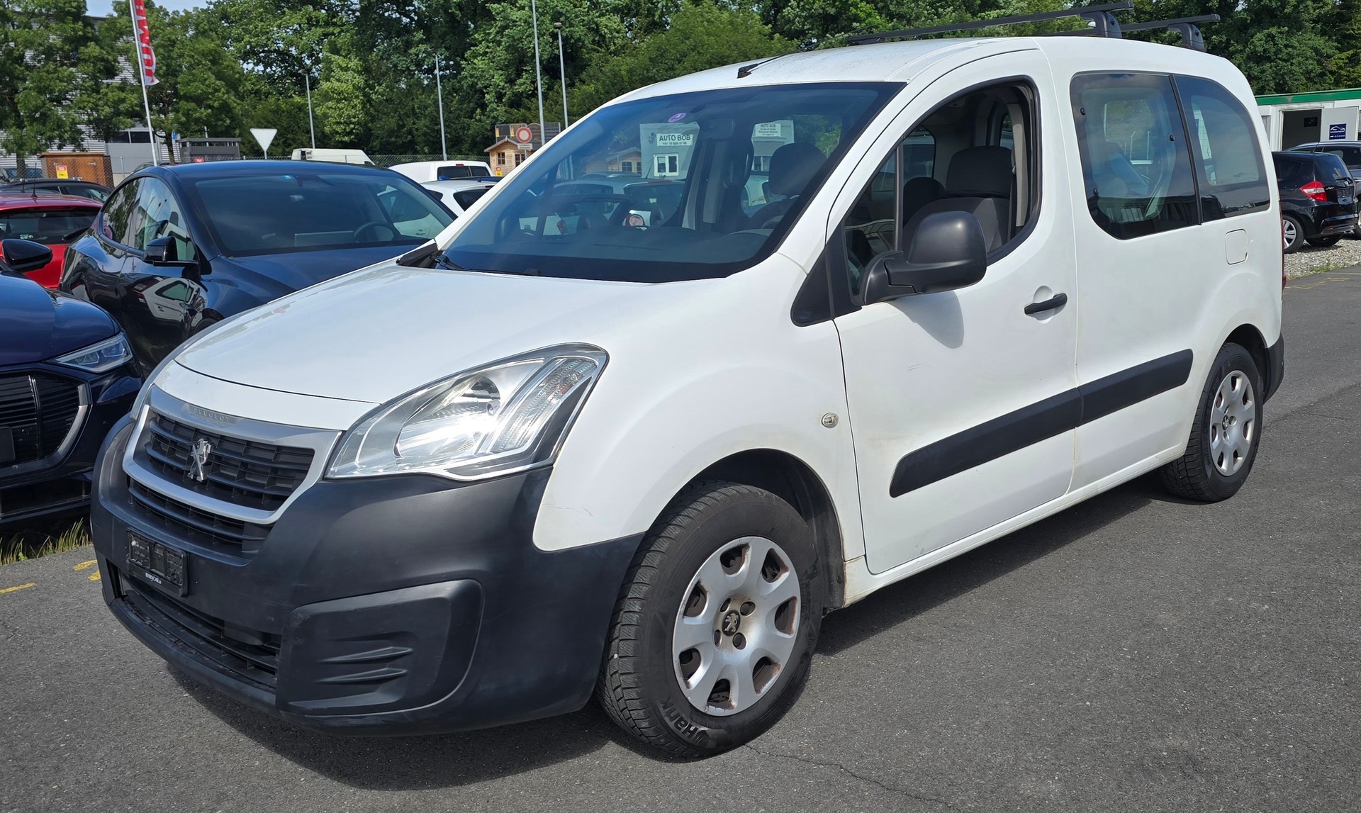 PEUGEOT Partner 1.6 Family-image-1