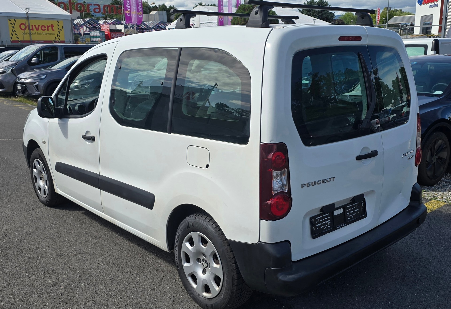 PEUGEOT Partner 1.6 Family-image-3