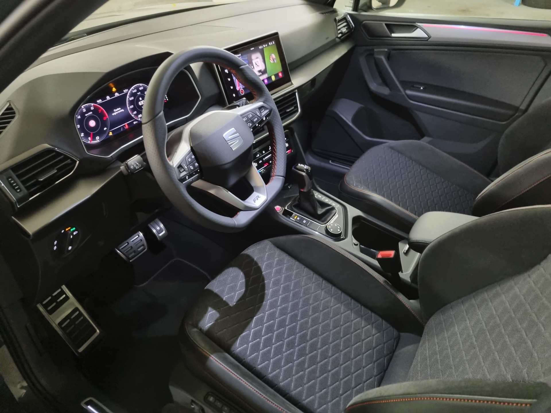SEAT 2.0 TSI Hola FR 4Drive DSG-image-5