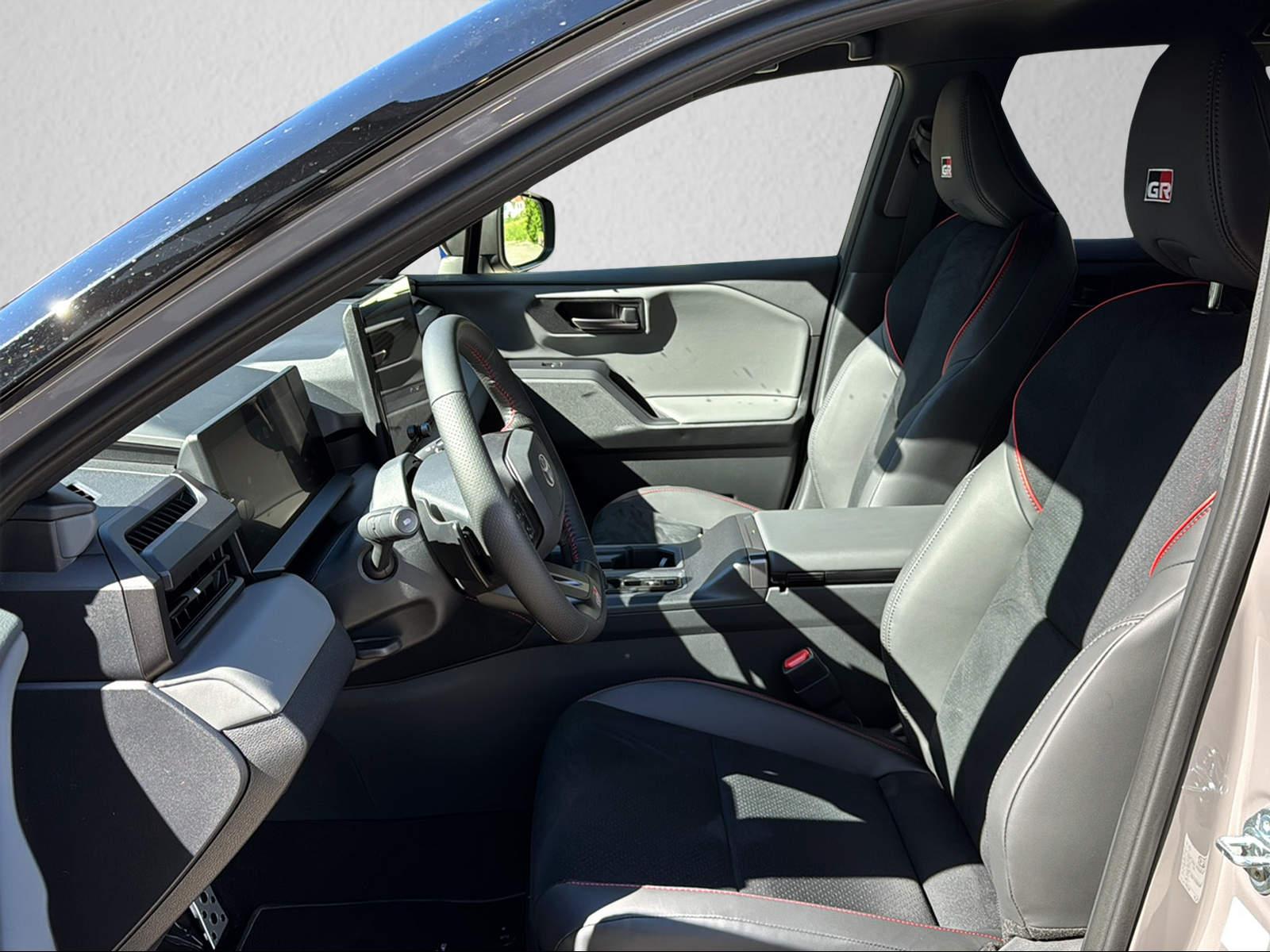 TOYOTA RAV4 2.5 HEV GR Sport-image-7