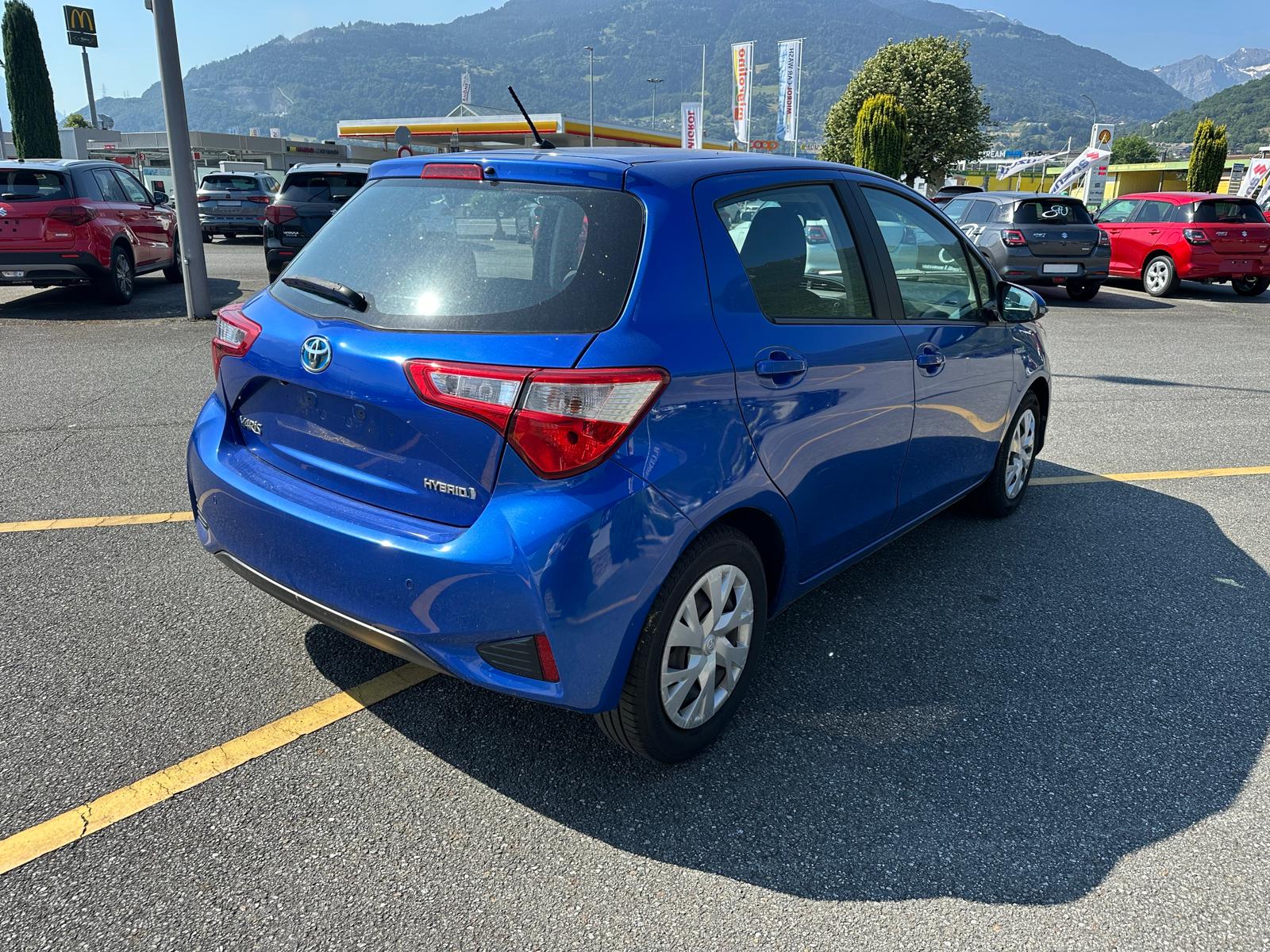 TOYOTA Yaris 1.5 VVT-i Hybrid Trend e-CVT-image-4