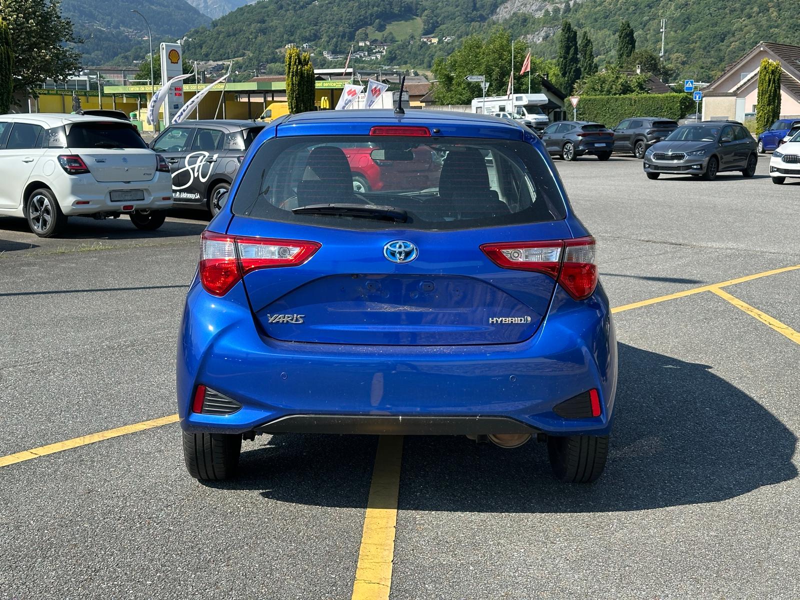 TOYOTA Yaris 1.5 VVT-i Hybrid Trend e-CVT-image-3