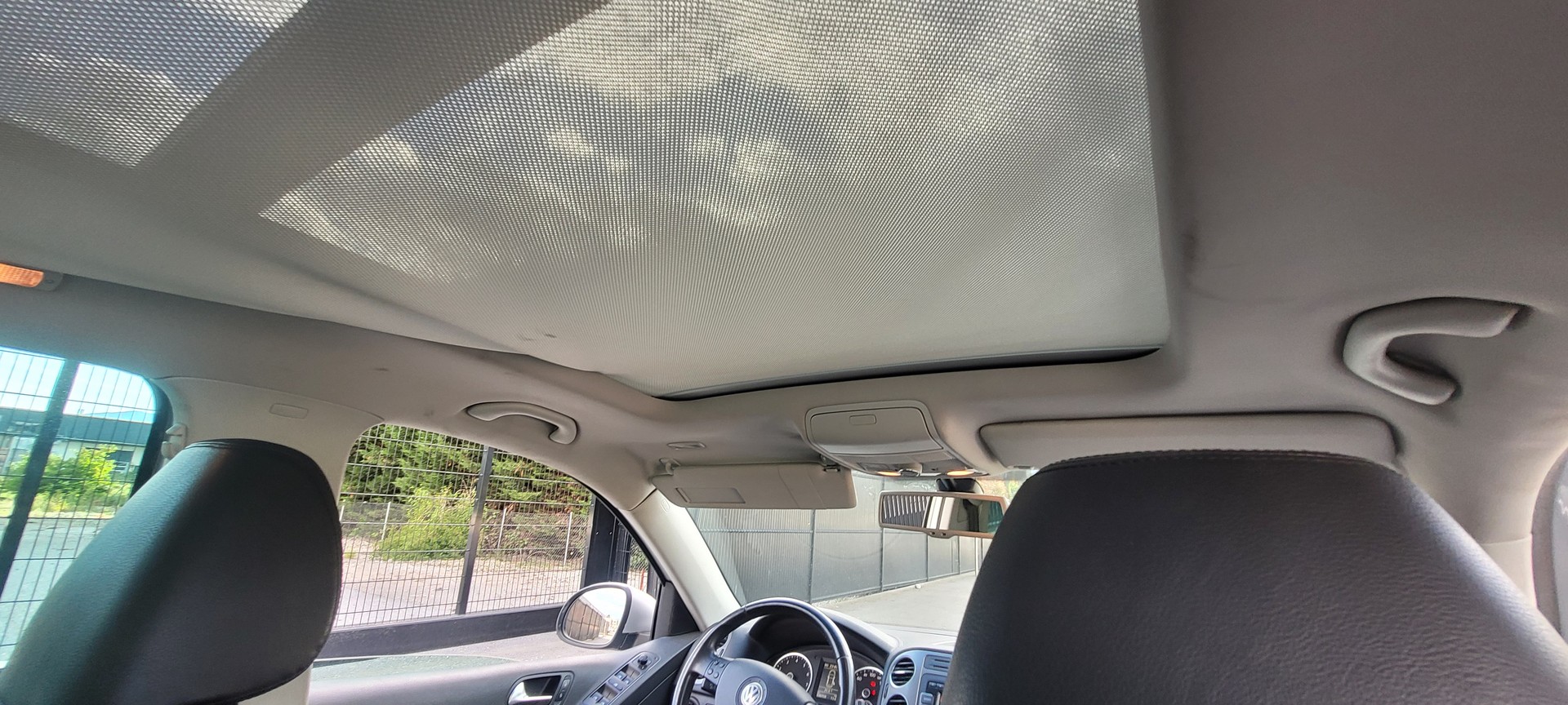 VW Tiguan 2.0 TSI Sport&Style-image-11