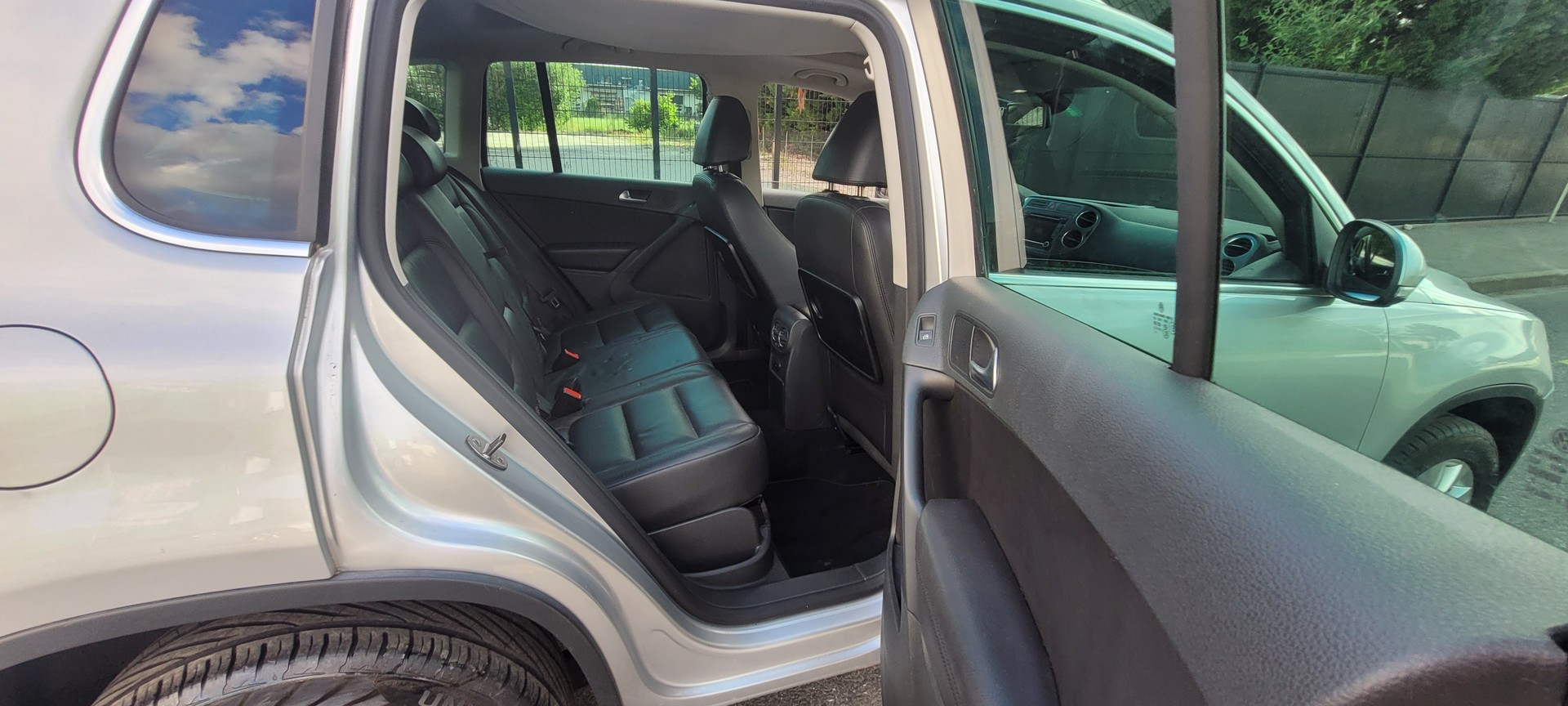 VW Tiguan 2.0 TSI Sport&Style-image-10