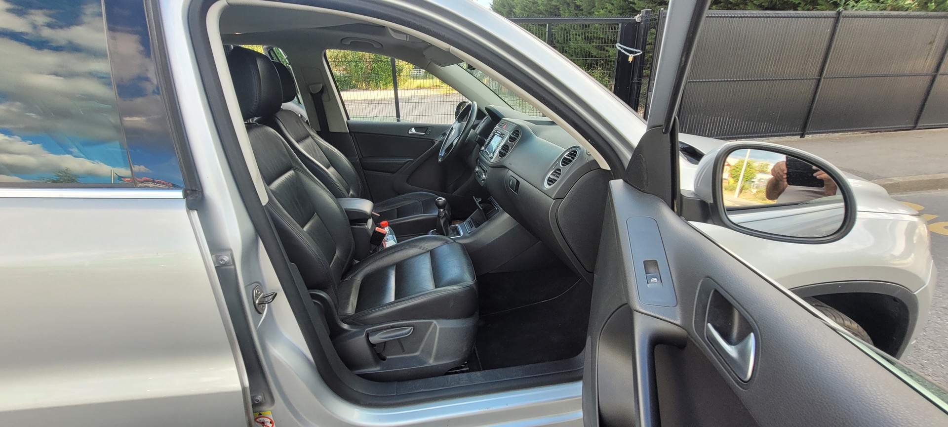VW Tiguan 2.0 TSI Sport&Style-image-9