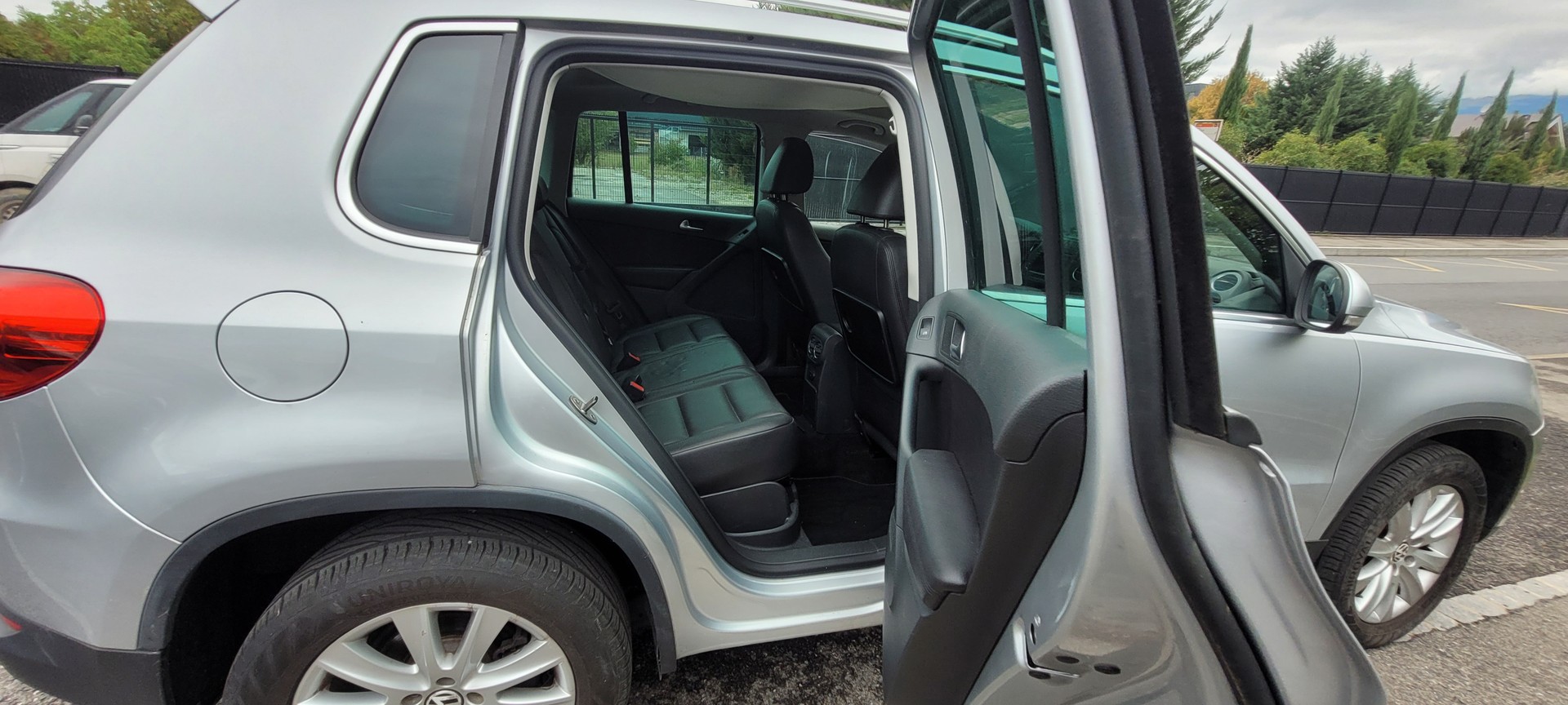 VW Tiguan 2.0 TSI Sport&Style-image-8