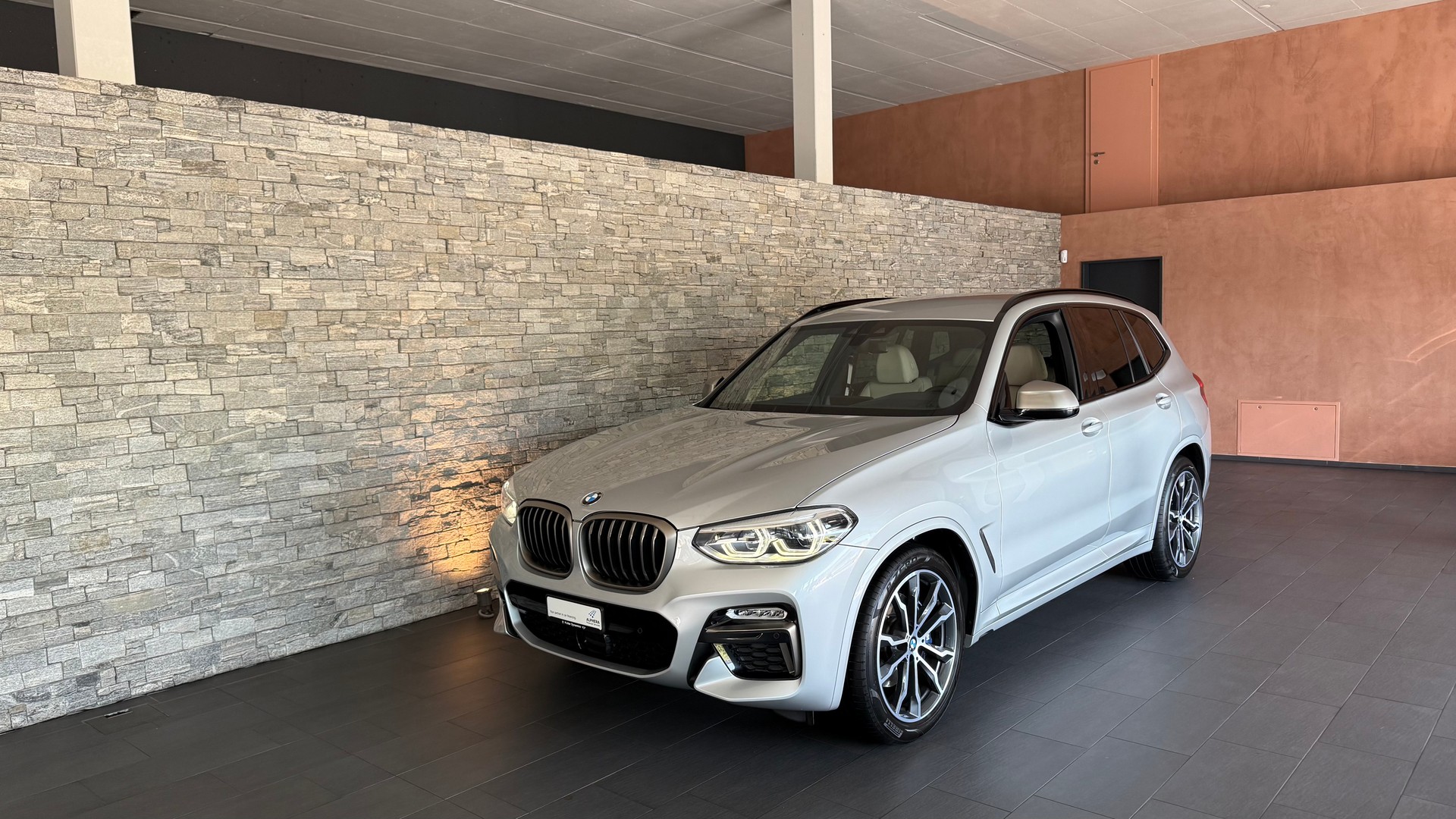 BMW X3 xDrive M40i Steptronic-showroom-element-1