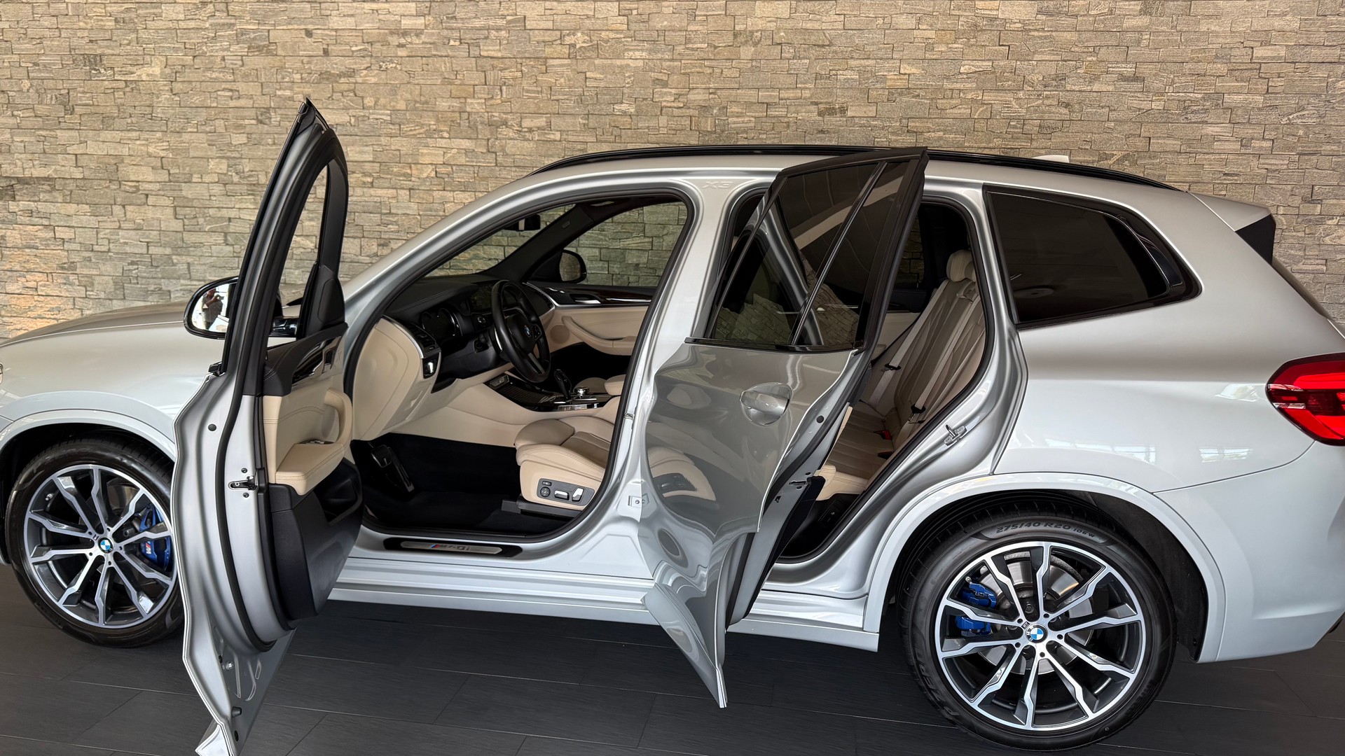BMW X3 xDrive M40i Steptronic-showroom-element-2