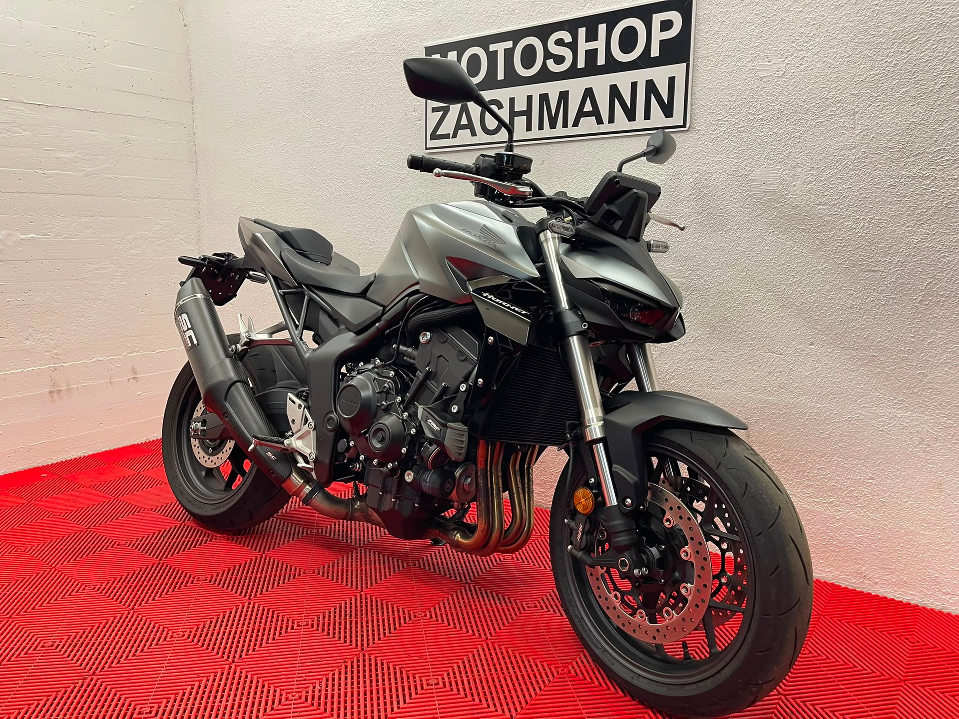 HONDA CB 1000 Hornet-showroom-element-1