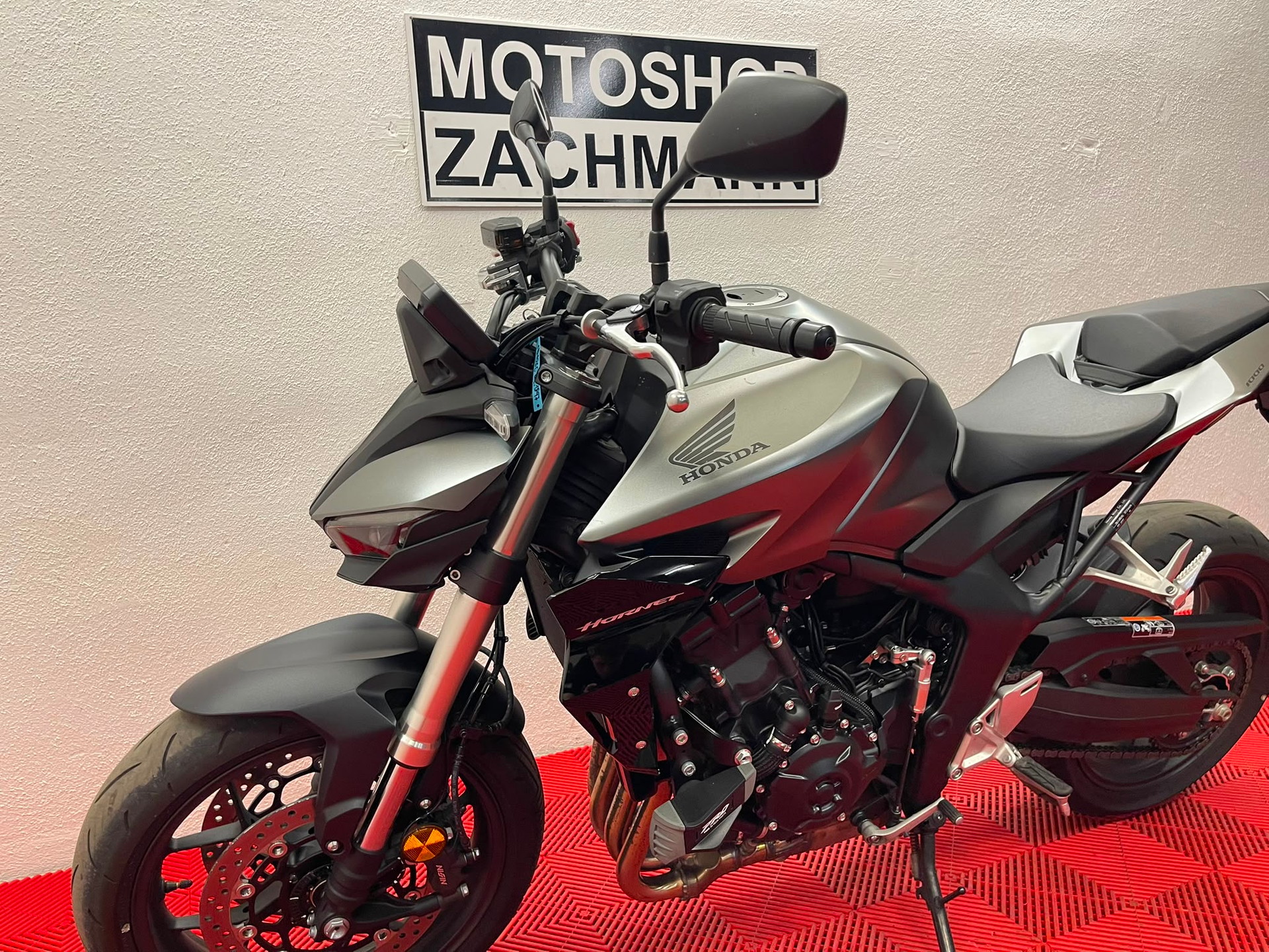HONDA CB 1000 Hornet-image-12