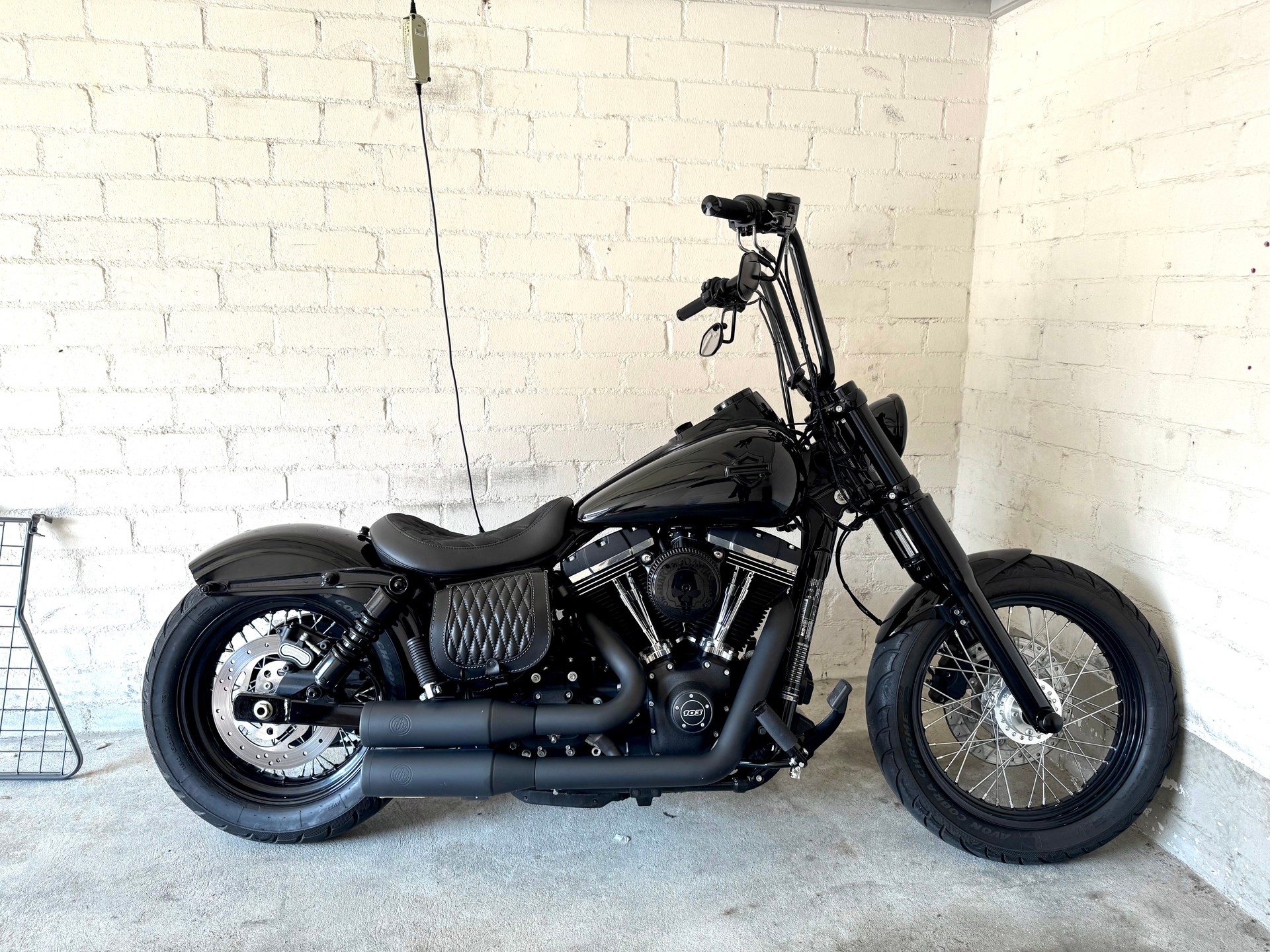 HARLEY-DAVIDSON FXDB Dyna Street Bob 103 ABS-image-1