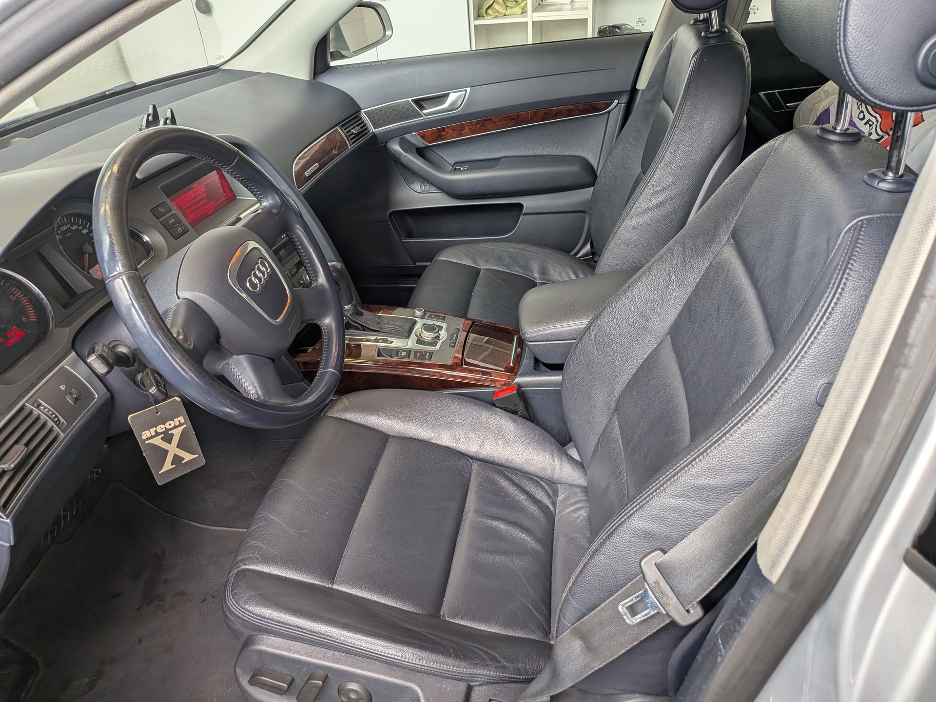 AUDI A6 Limousine 3.0 V6 TDI quattro-image-10