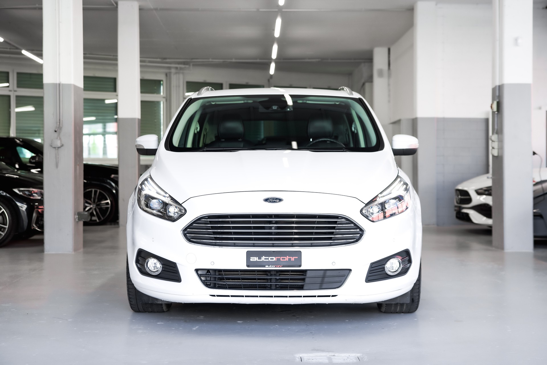 FORD S-Max 2.0 TDCi 180 Titanium FPS 4x4-showroom-element-1