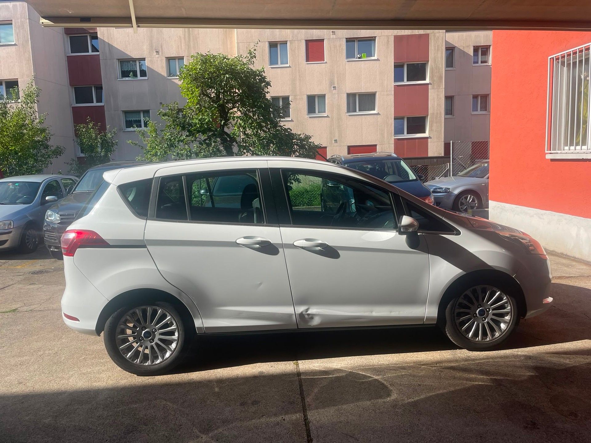 FORD B-Max 1.0 SCTi TitaniumX-showroom-element-2