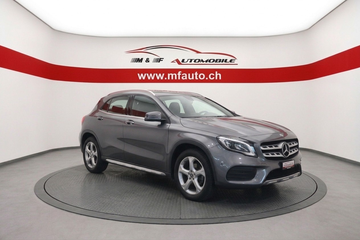MERCEDES-BENZ GLA 220 d AMG Line 4m-showroom-element-1