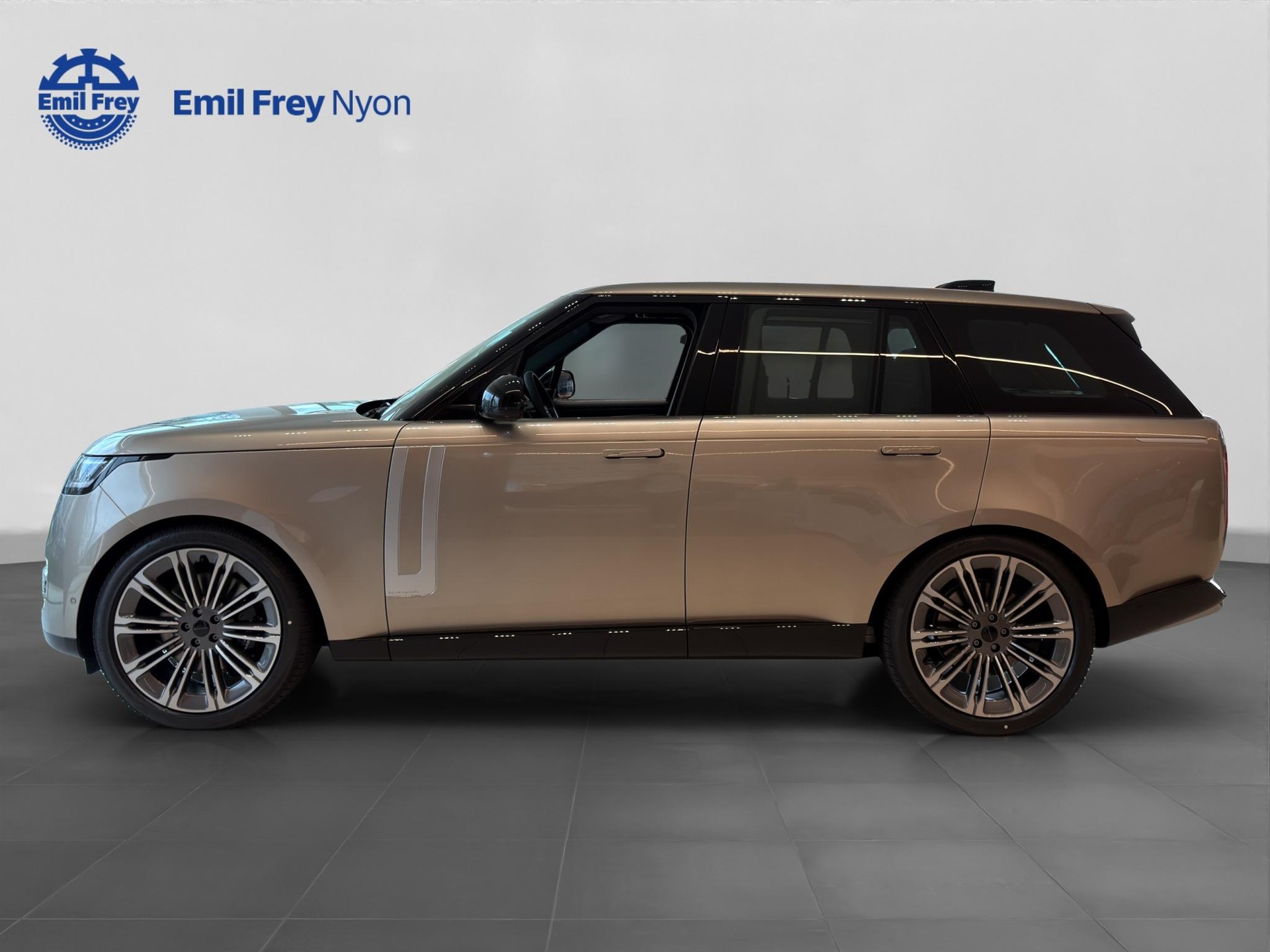 LAND ROVER Range Rover 4.4 V8 Autobiography-showroom-element-2