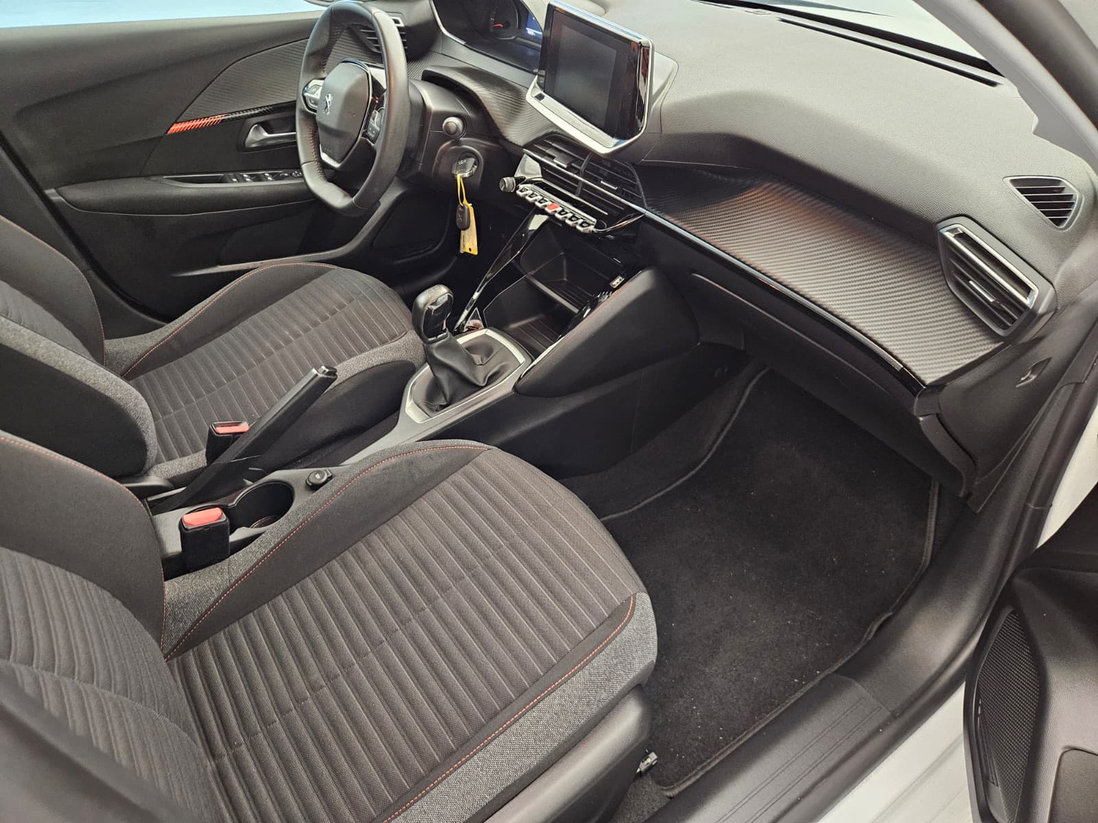 PEUGEOT 208 1.2 PureTech Active Pack-image-11