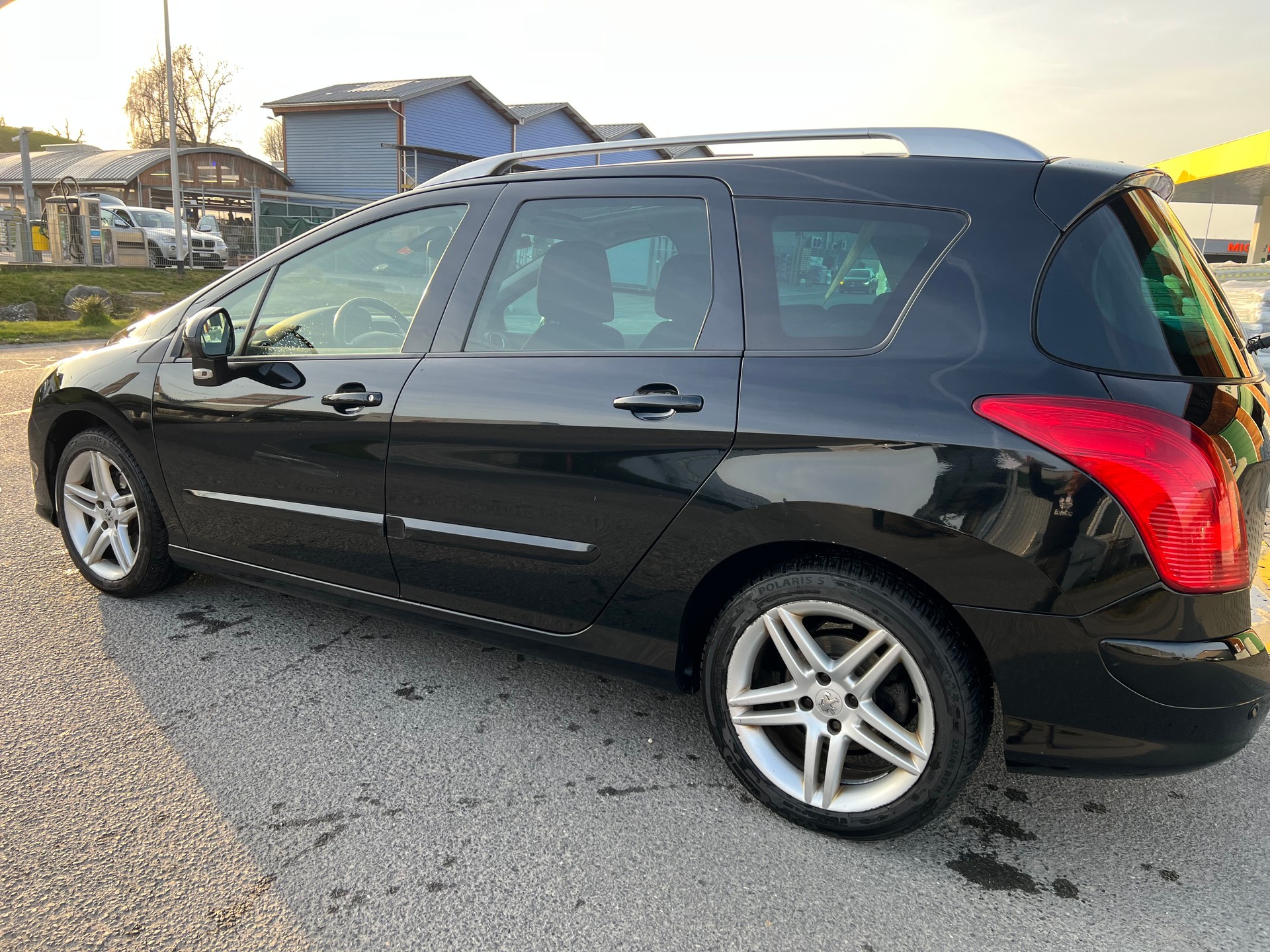 PEUGEOT 308 2.0 HDI Sport Pack-image-3