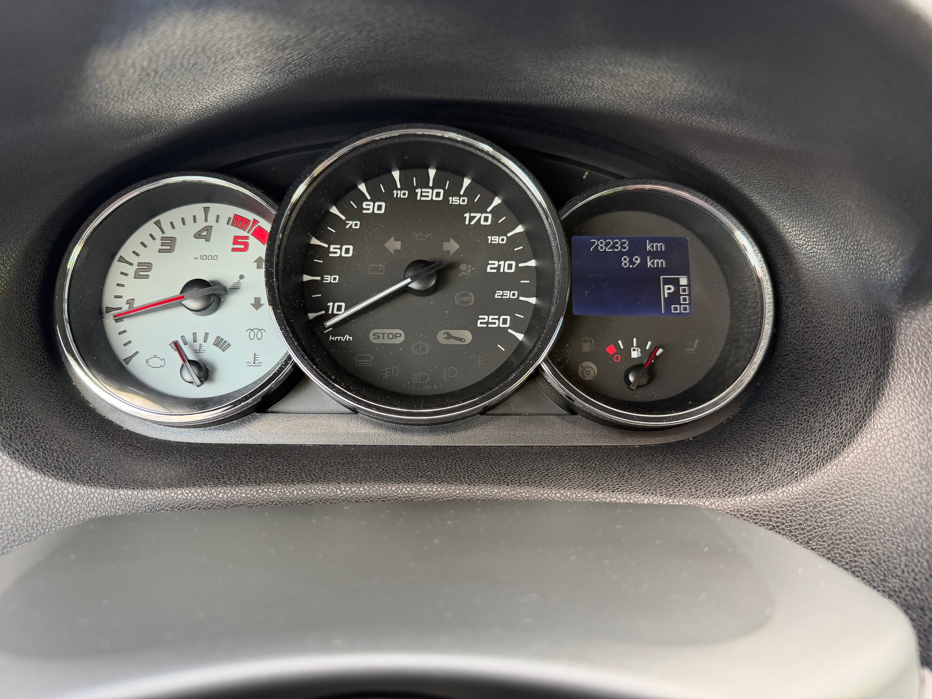 RENAULT Mégane 1.5 dCi Bose EDC-image-6