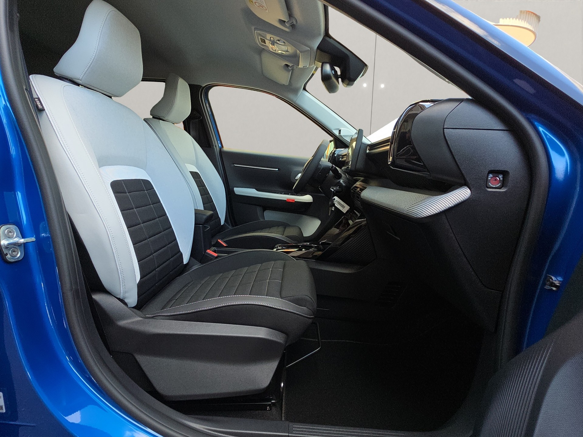 CITROEN C3 1.2i MHEV Max DCS6-image-4