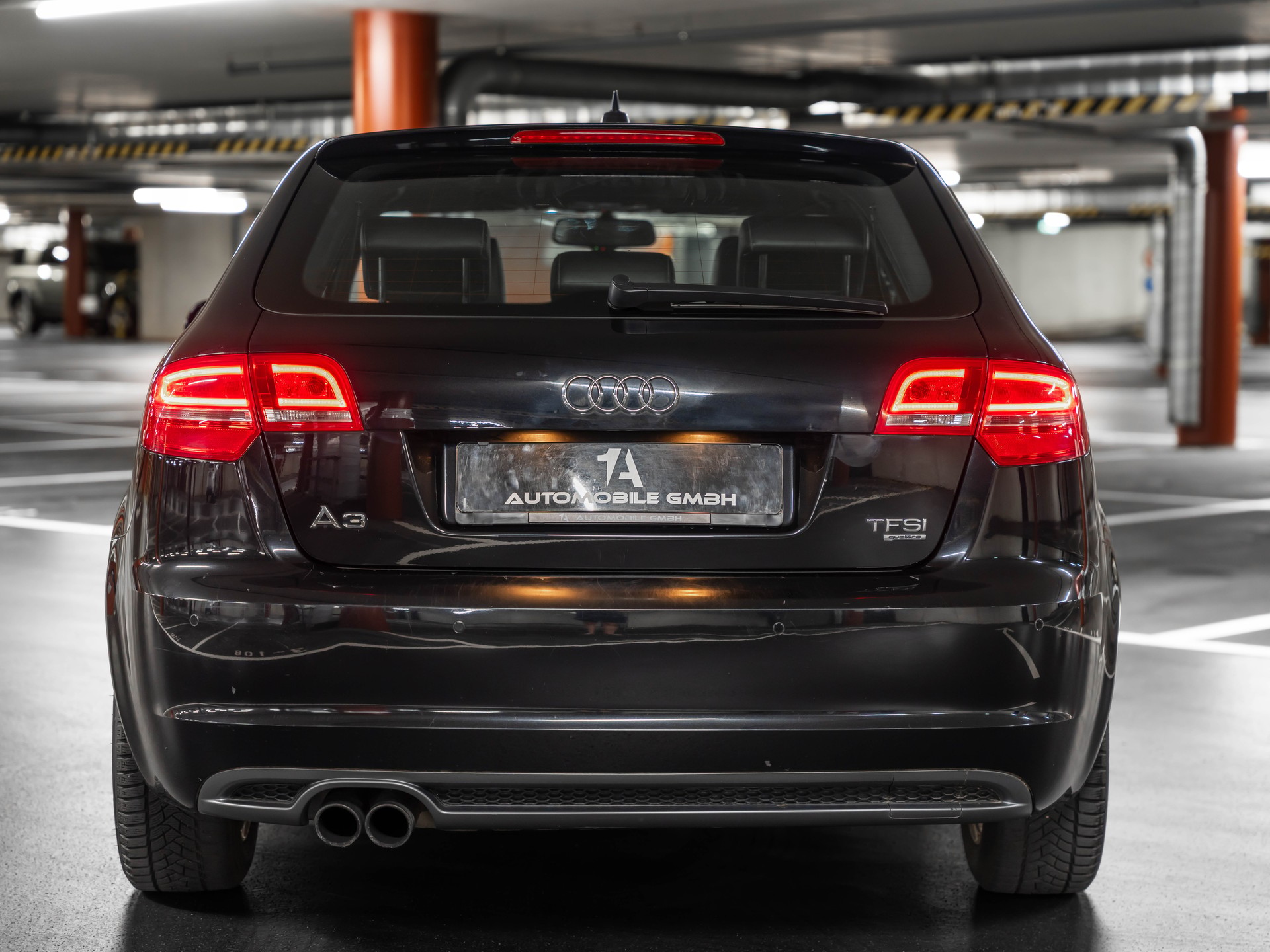 AUDI A3 Sportback 2.0 TFSI Ambition quattro S-tronic-image-8