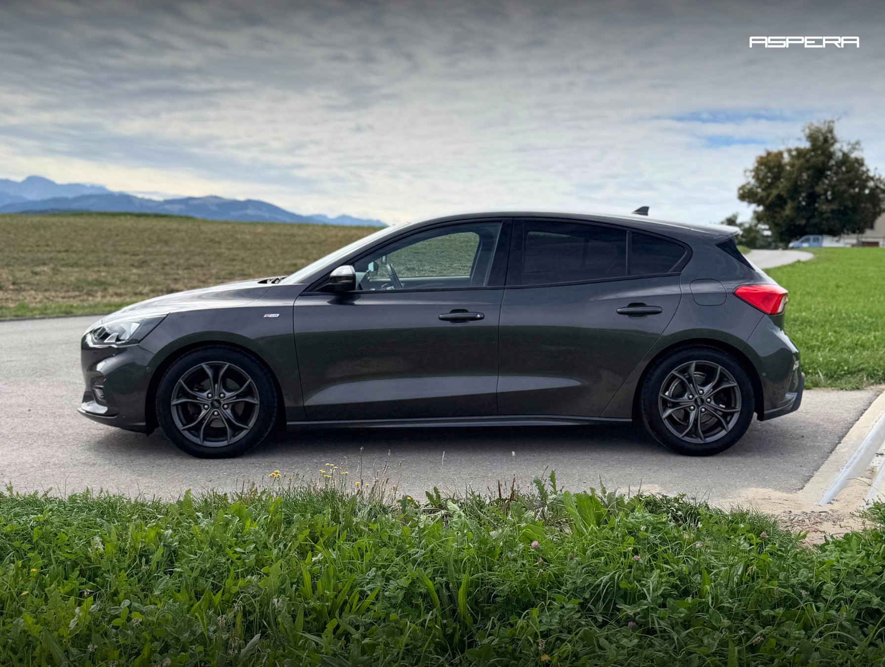 FORD Focus 1.0 SCTi ST Line-image-8