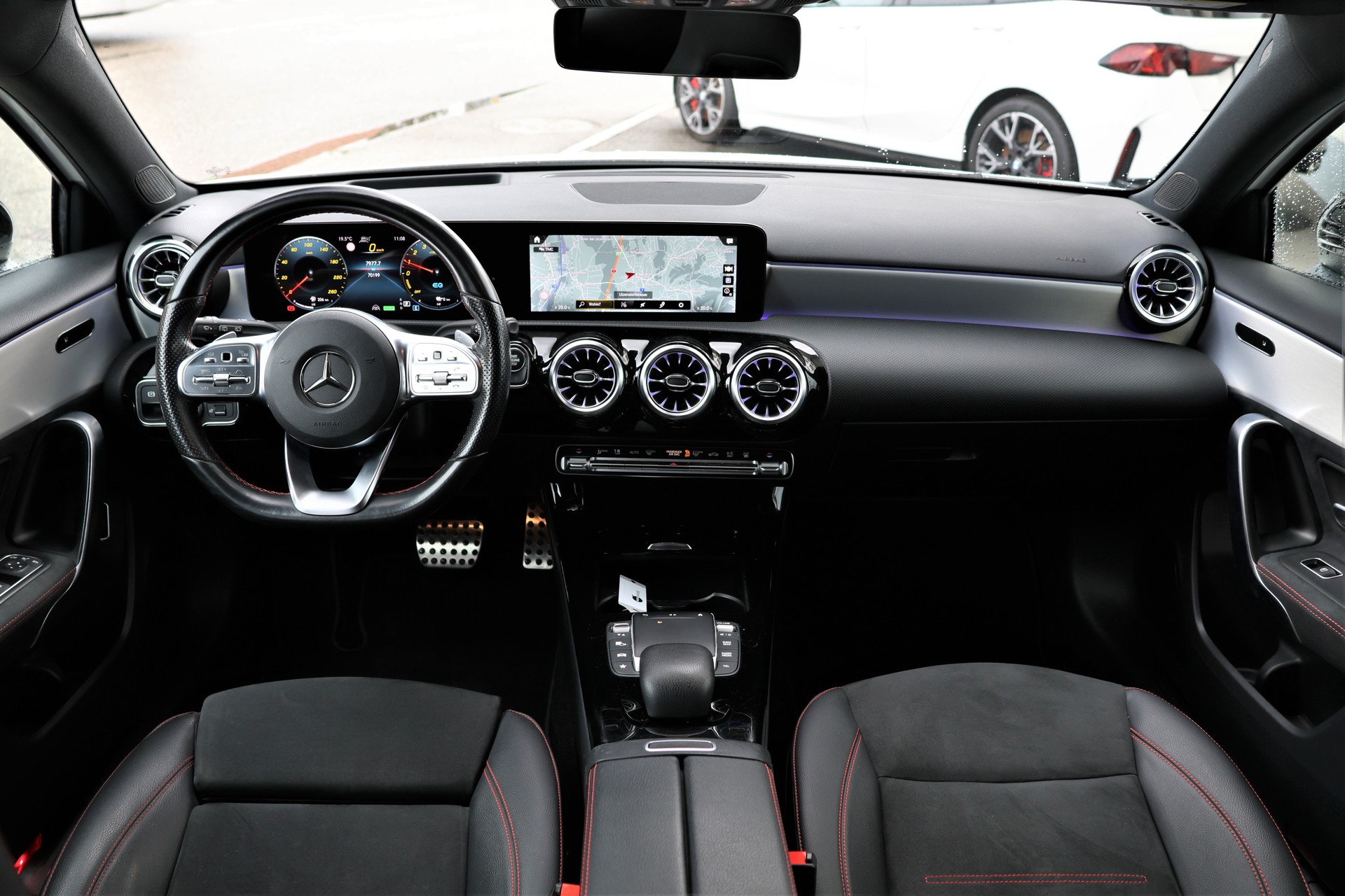 MERCEDES-BENZ A 250e AMG Line 8G-DCT (CH)-image-14