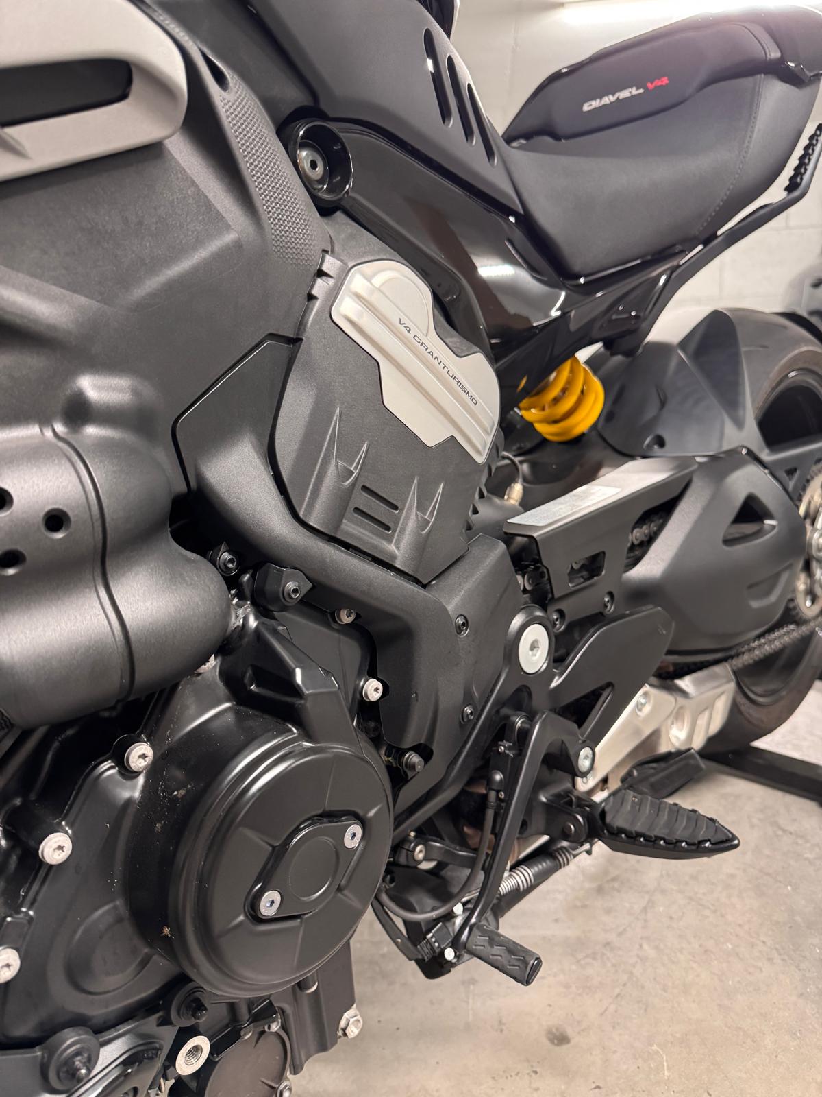 DUCATI Diavel V4-image-5