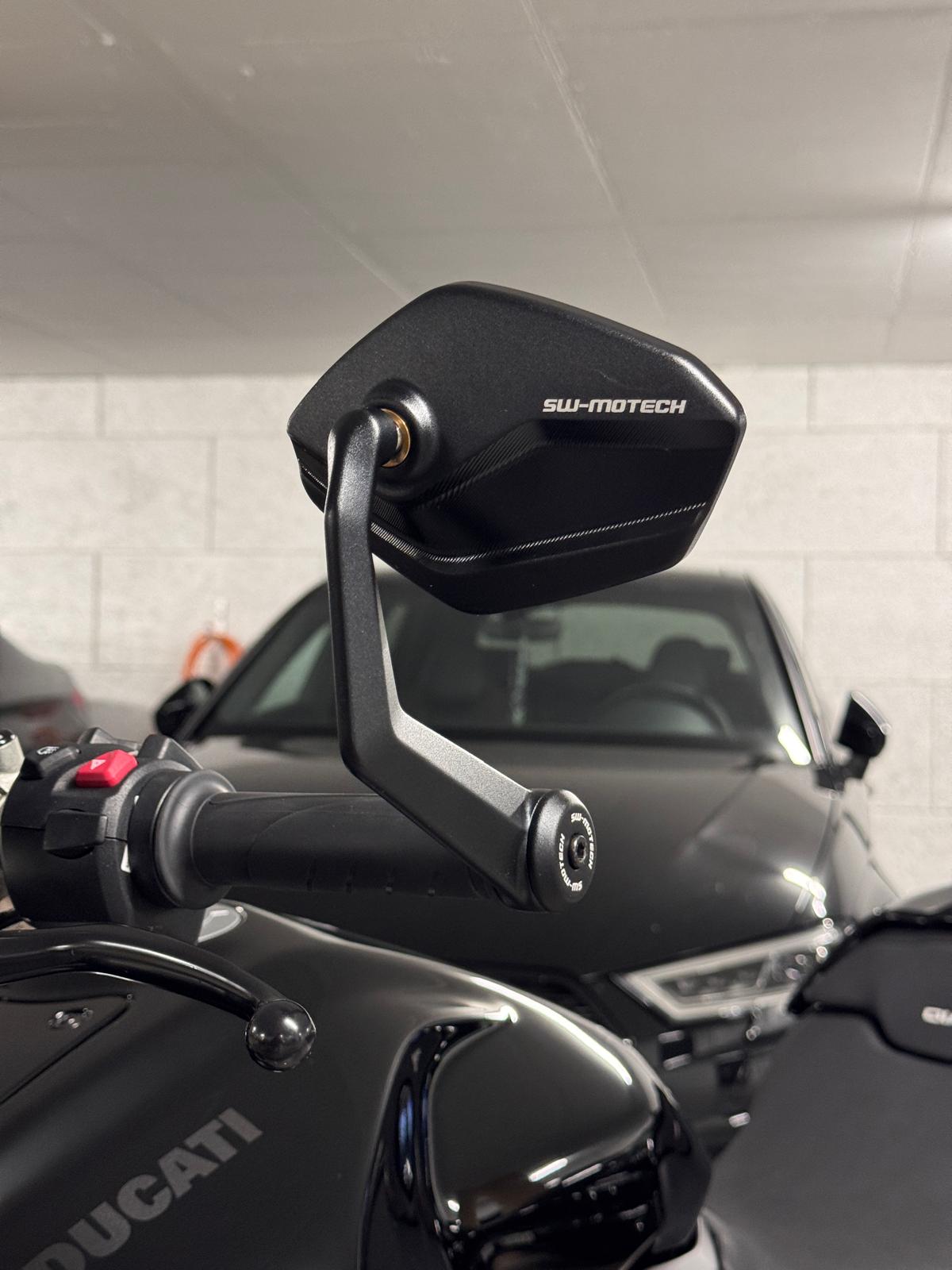 DUCATI Diavel V4-image-7