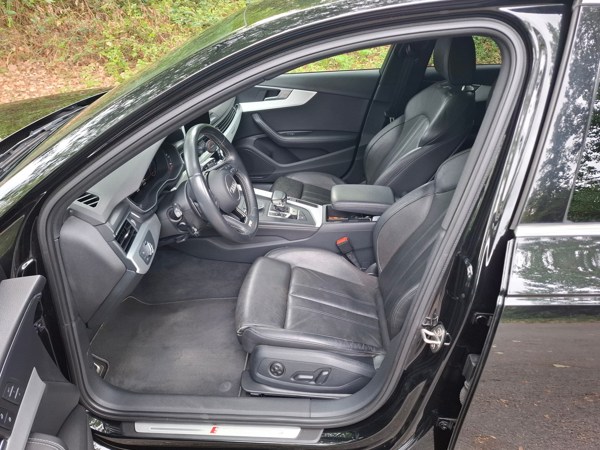AUDI S4 Avant 3.0 TFSI quattro tiptronic-showroom-element-2