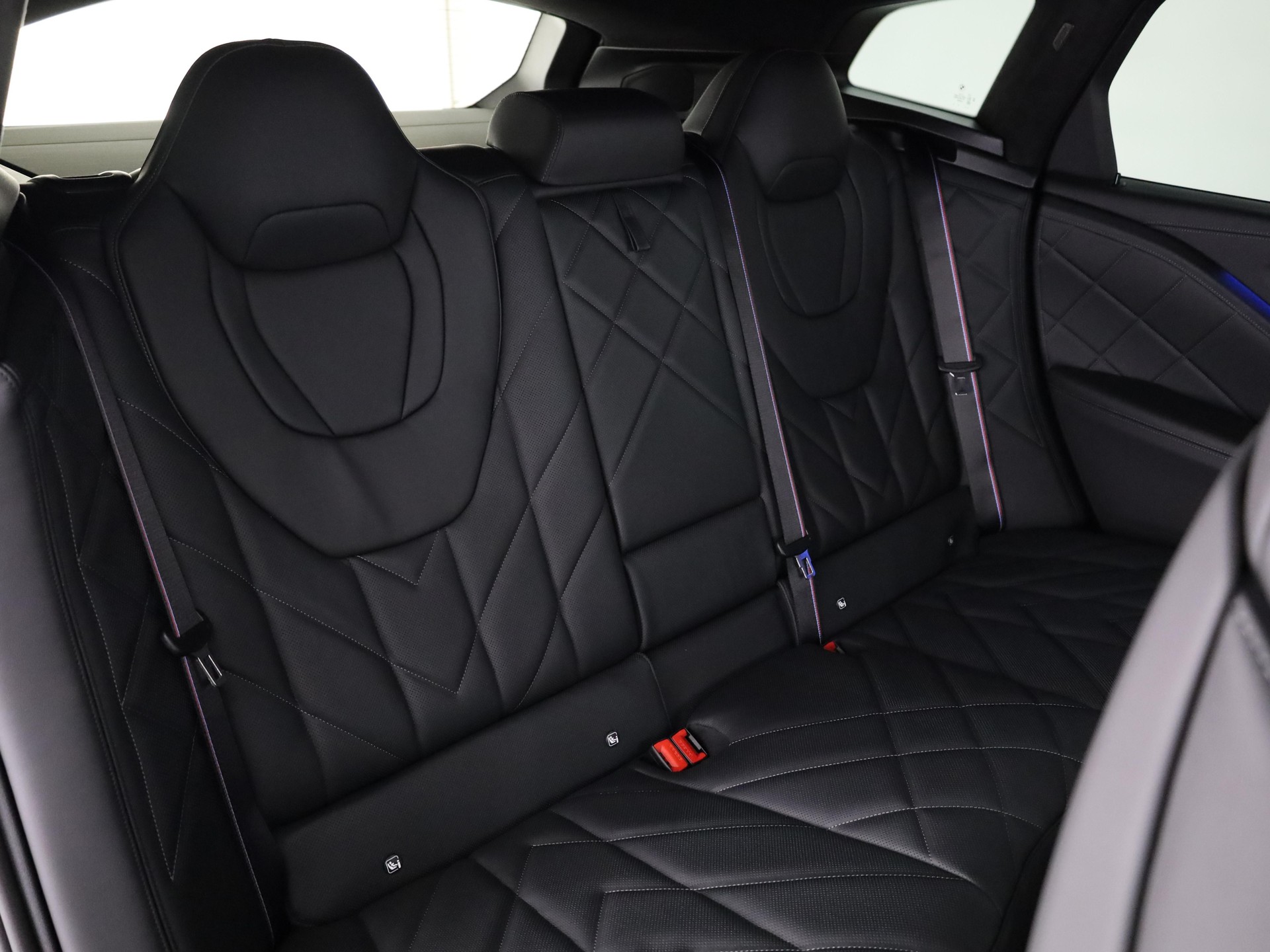 BMW XM G09 50e Plug-in Hybrid-image-15