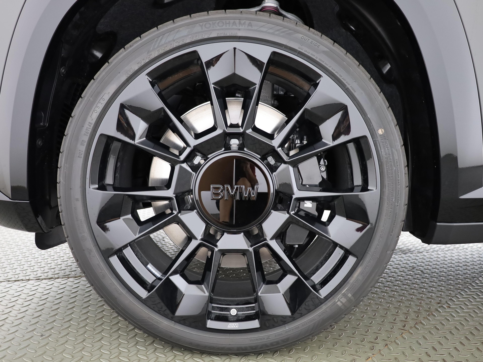 BMW XM G09 50e Plug-in Hybrid-image-5