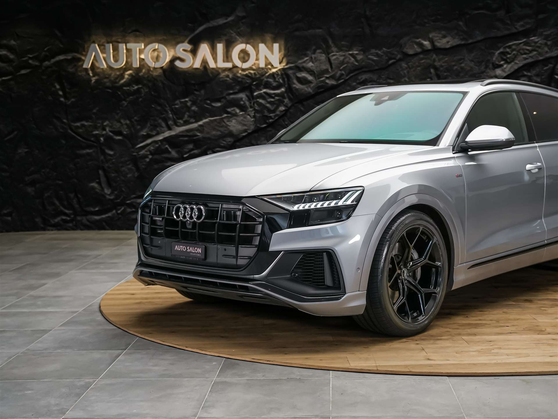 AUDI Q8 55 TFSI quattro tiptronic *22" Felgen*Panorama*B&O*Sitzbelüftung*Head-Up*-image-17