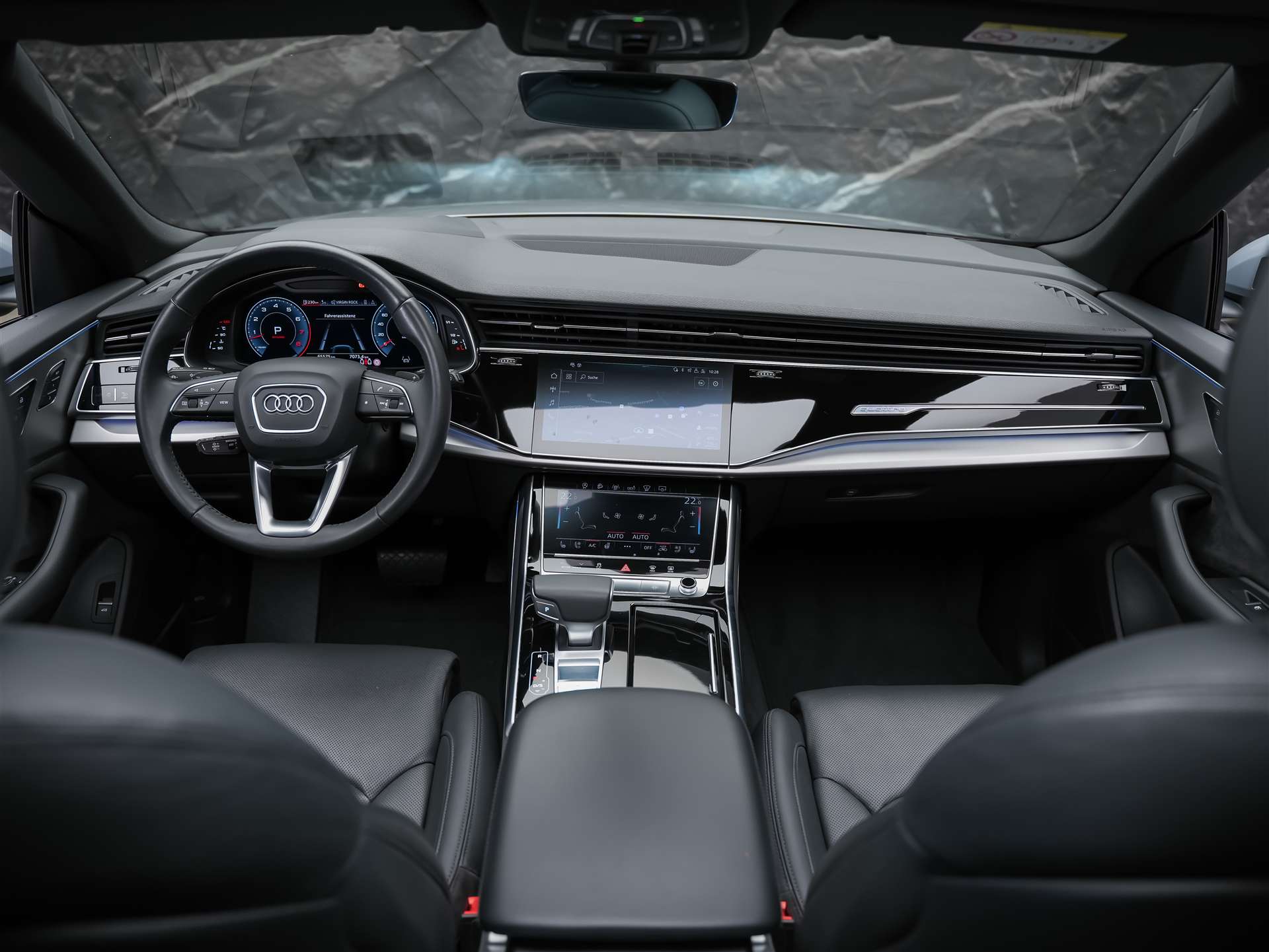 AUDI Q8 55 TFSI quattro tiptronic *22" Felgen*Panorama*B&O*Sitzbelüftung*Head-Up*-image-21