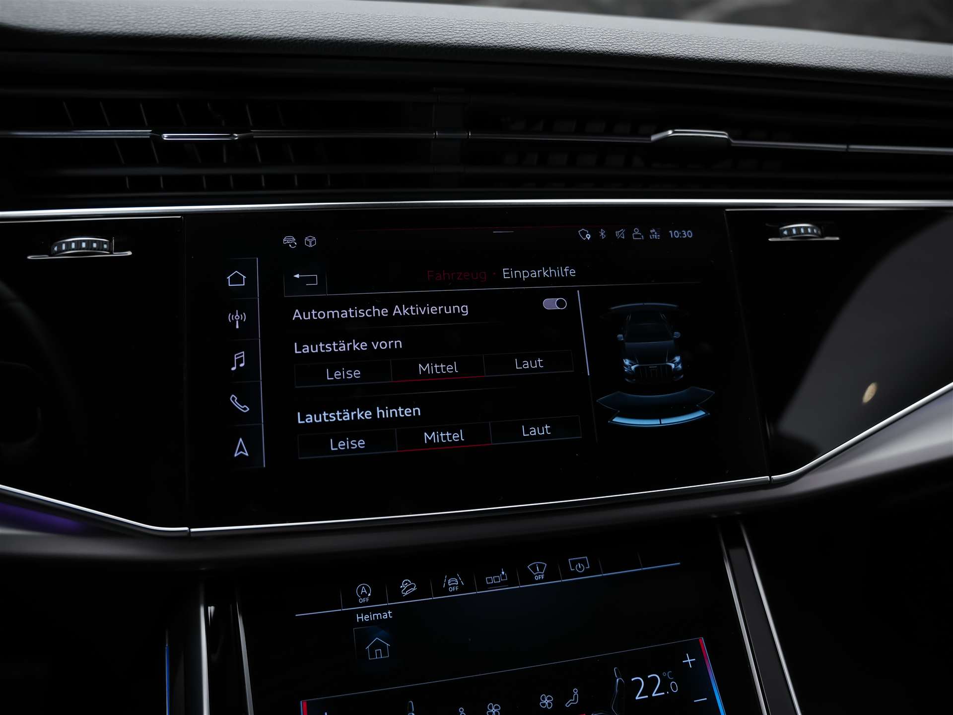 AUDI Q8 55 TFSI quattro tiptronic *22" Felgen*Panorama*B&O*Sitzbelüftung*Head-Up*-image-46