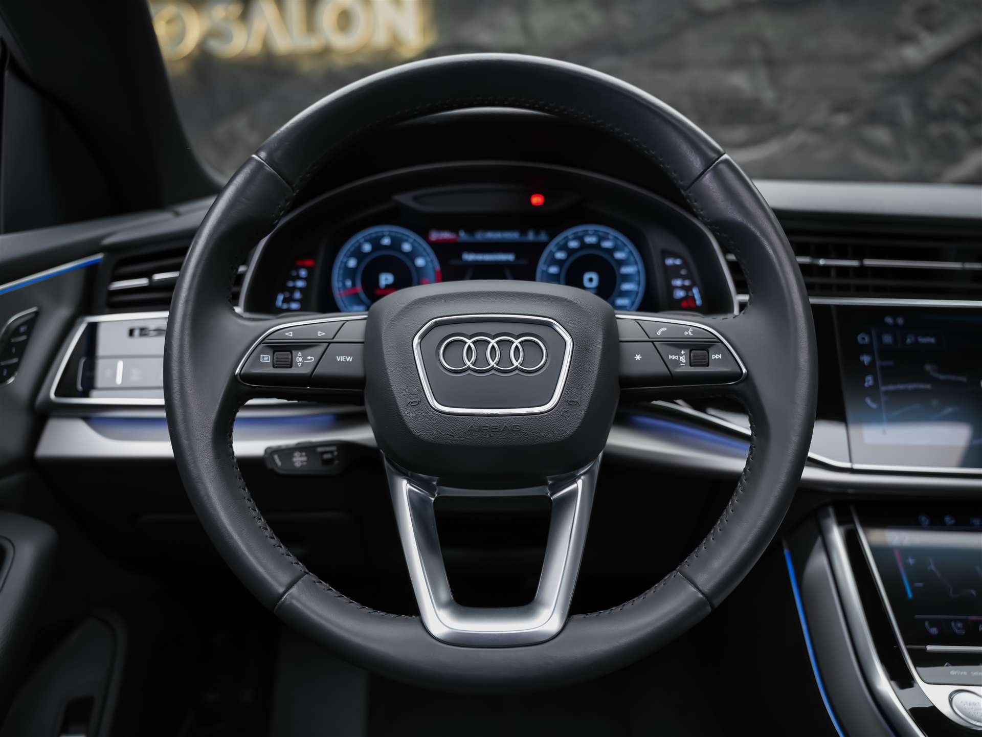 AUDI Q8 55 TFSI quattro tiptronic *22" Felgen*Panorama*B&O*Sitzbelüftung*Head-Up*-image-32