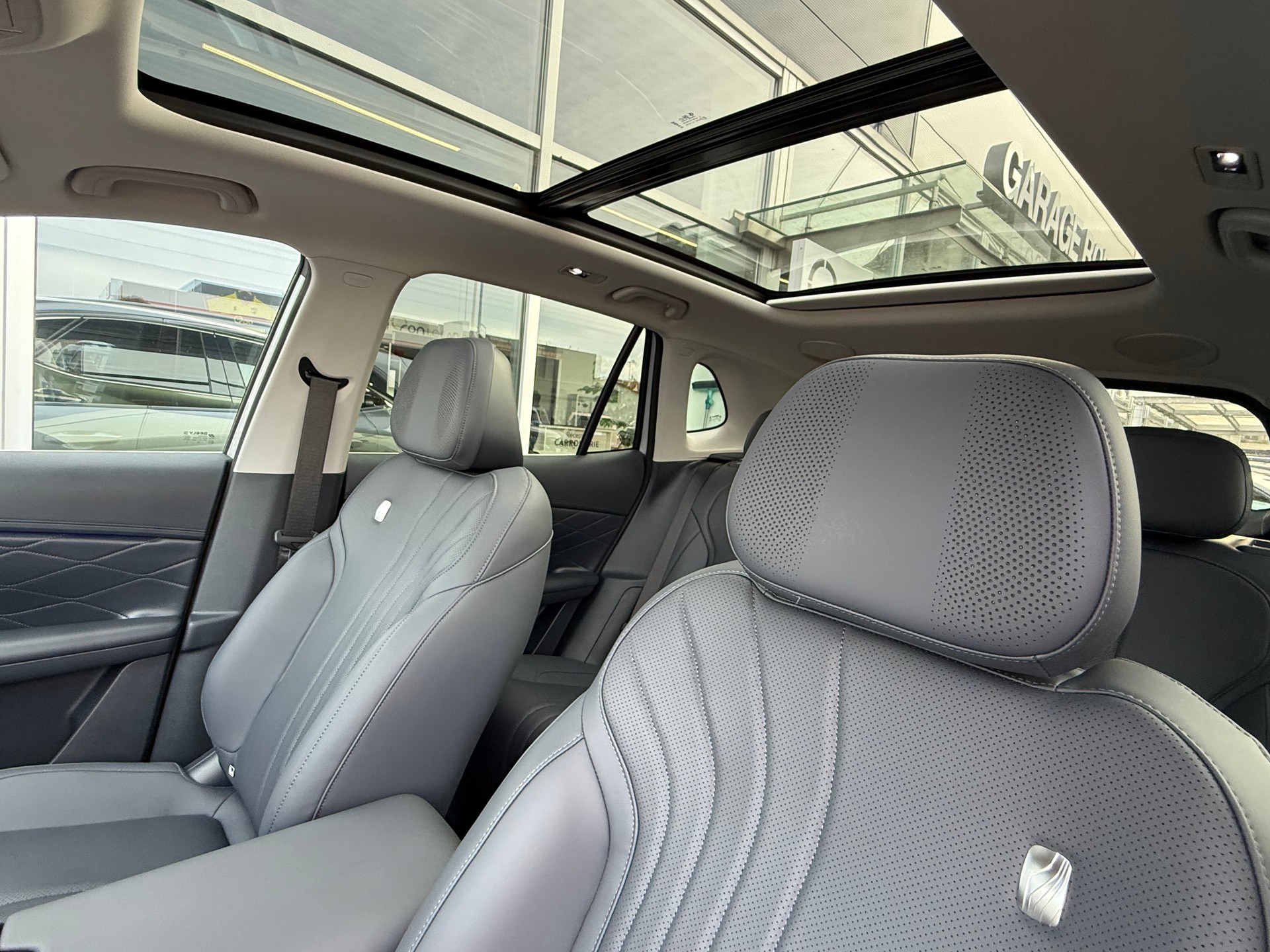 GEELY STARRAY EM-i Max+29.8 kWh cloudveil silver-image-14